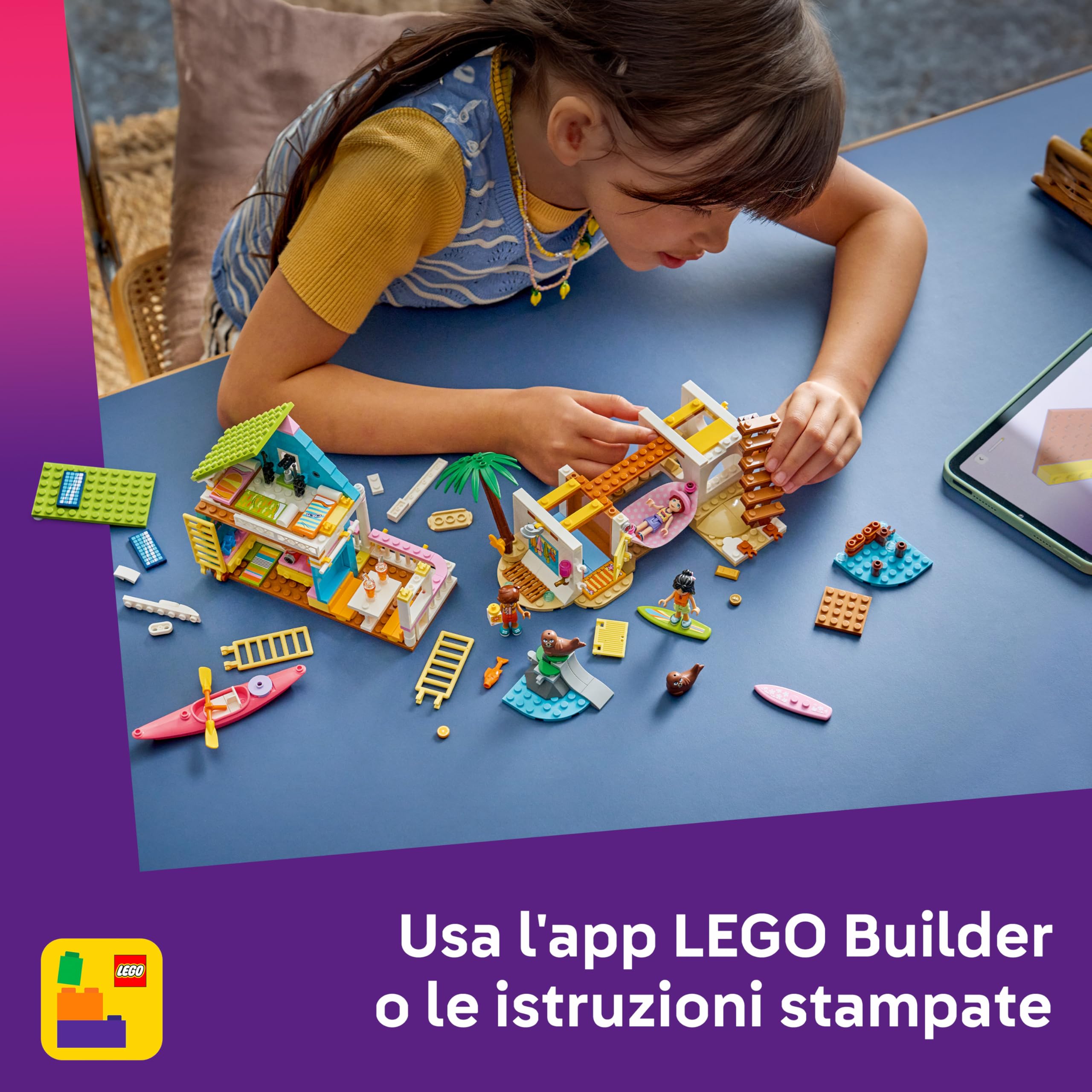 LEGO Friends Casa sulla Spiaggia con Foche Giocattolo - Miniatura da Costruire con 3 Mini Bamboline, 2 Animali Marini e Accessori tra cui Tavola da Surf e Kayak - Regalo per Bambine da 7 Anni - 42699