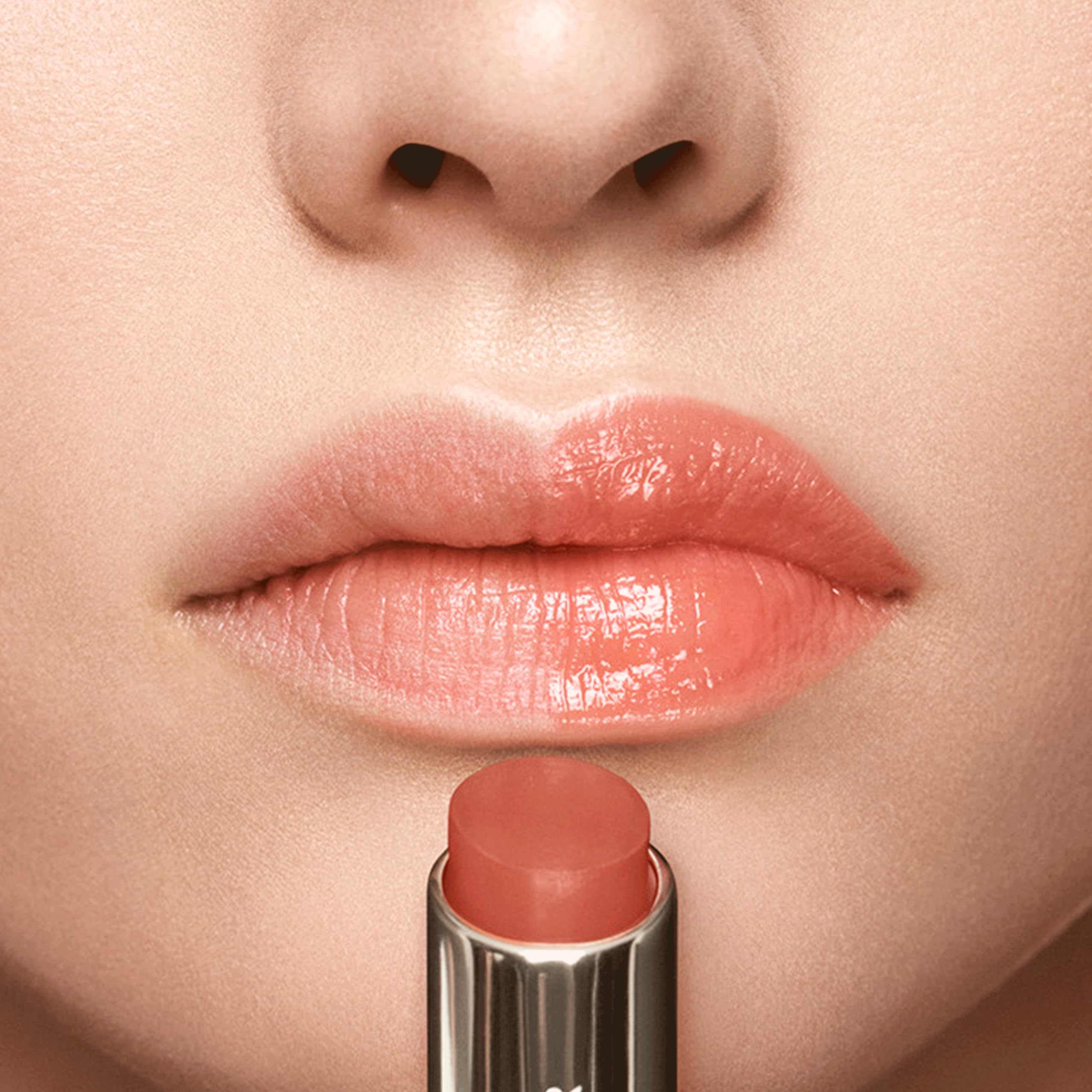 Estée Lauder Futurist HydraPlump Tinted Lip Balm - Balsamo labbra con Acido Ialuronico e colore che si adatta al pH, 2.8g
