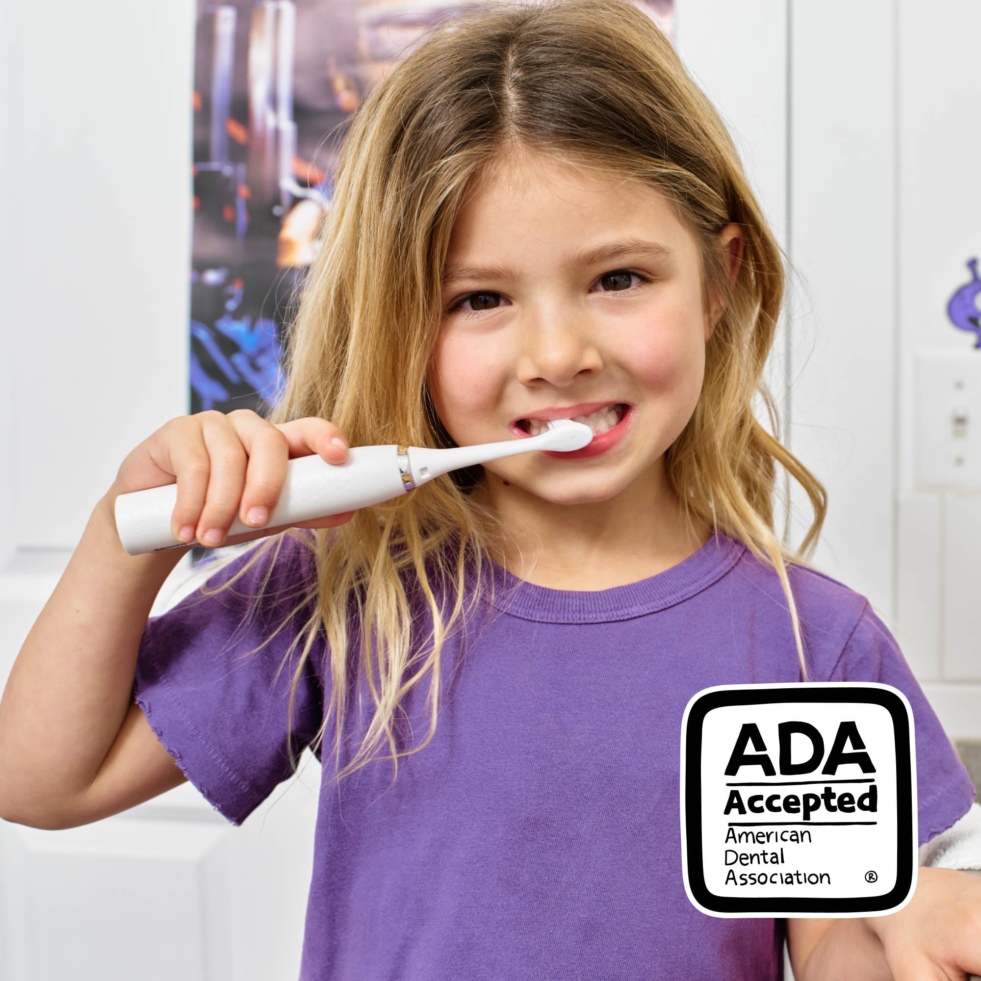 Made by Dentists Spazzolino elettrico per bambini – Spazzolino vibrante ricaricabile con timer include 6 testine di ricambio, pulisce delicatamente i denti, ragazze e ragazzi, bambini e bambini dai 2