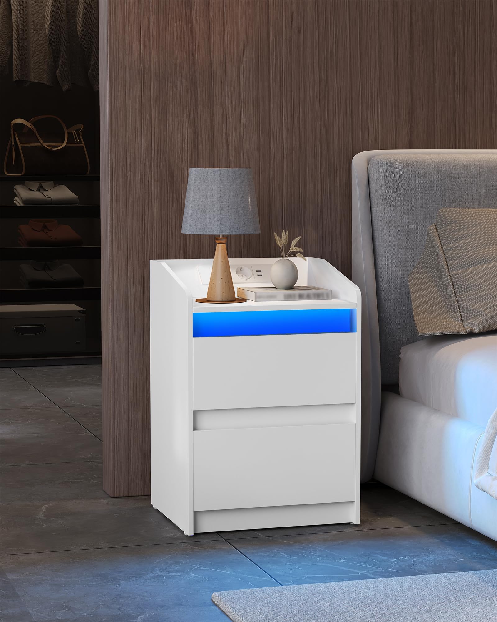 Hzuaneri Tables de Chevet avec lumières LED, Lot de 2, Station de Chargement et 2 tiroirs, Table d'appoint avec Ports USB et Prises électriques, pour la Chambre à Coucher, Blanc NS30103X