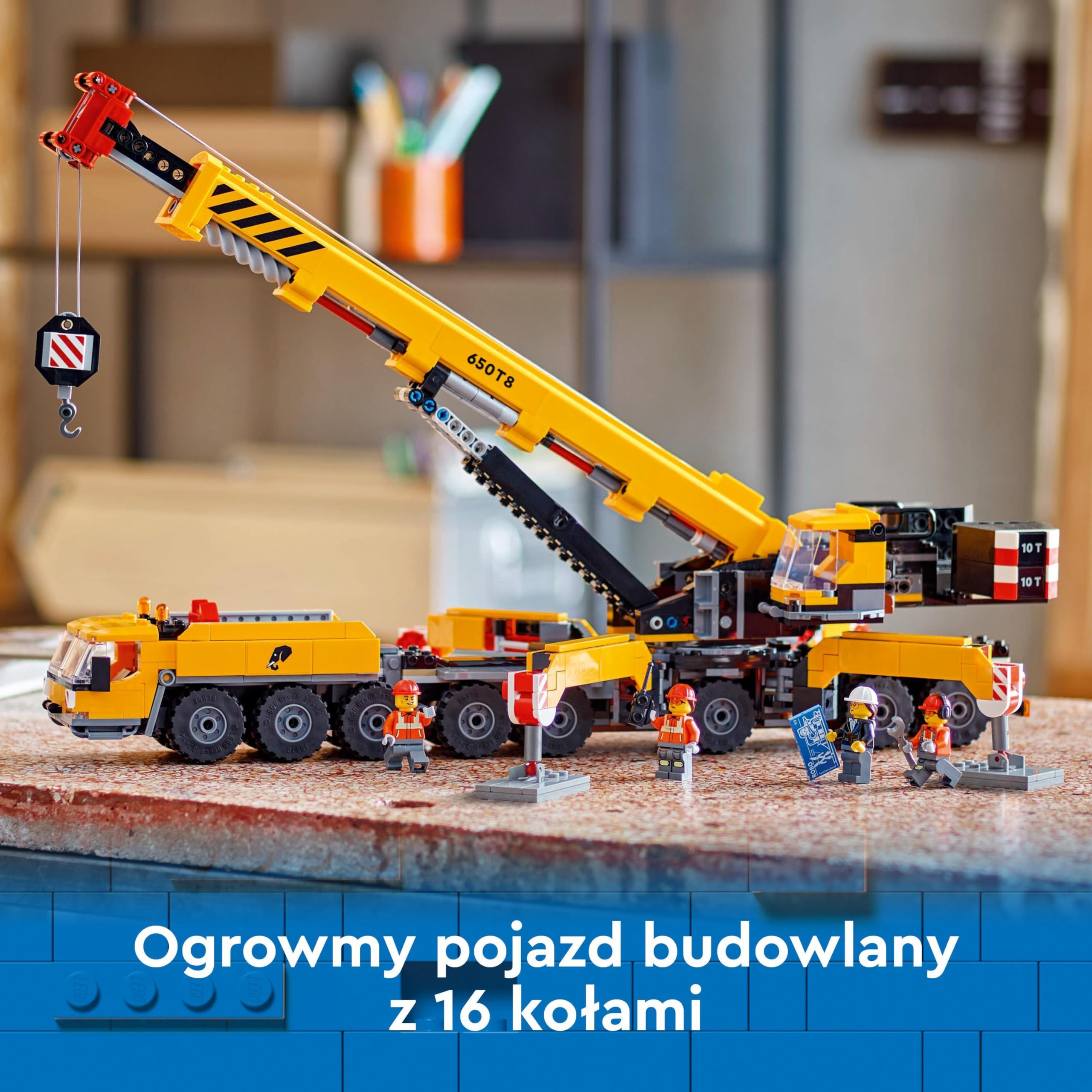 LEGO City Żółty ruchomy żuraw, dźwig, zabawka dla dziecka z wysuwanym wysięgnikiem i 4 minifigurkami do odgrywania ról, zabawki konstukcyjne dla chłopców i dla dziewczynek, prezent dla 9-latka, 60409