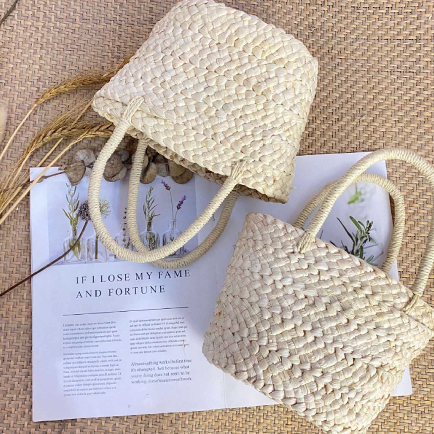 Borsa in Rattan di Paglia Intrecciata Fatta a Mano con Mais, Beige