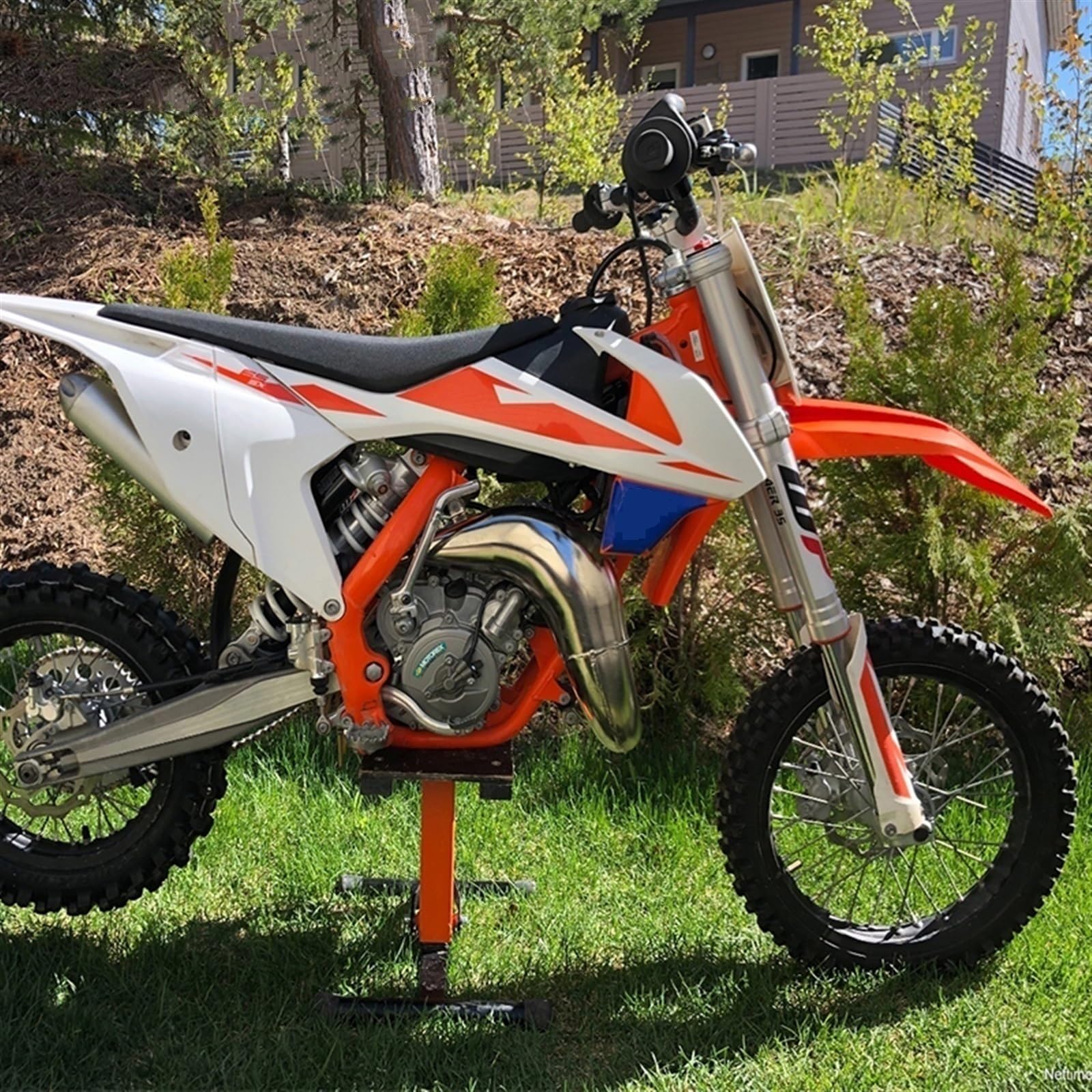 Zestaw przedniego błotnika motocykla Błotnik Fairing Body Kit KT65 Dirt Bike Część ciała Osłona przeciwbłotna Akcesoria ochronne Zestaw owiewek błotnika błotnika(1212-K65-RD)
