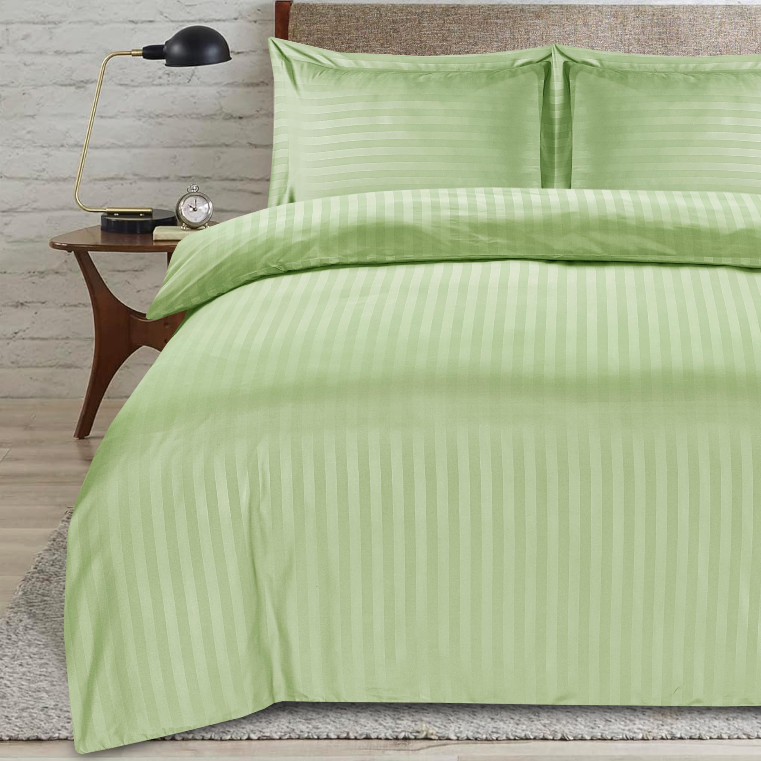ZZZMRH Double Duvet Cover Set, Premium Quality Sage Double Bed Duvet Cover Set with Satin Stripes Soft & Breathable Quilt Double with 2 Pillowcases, Hypoallergenic Reversible Double Bedding Set (Sage)