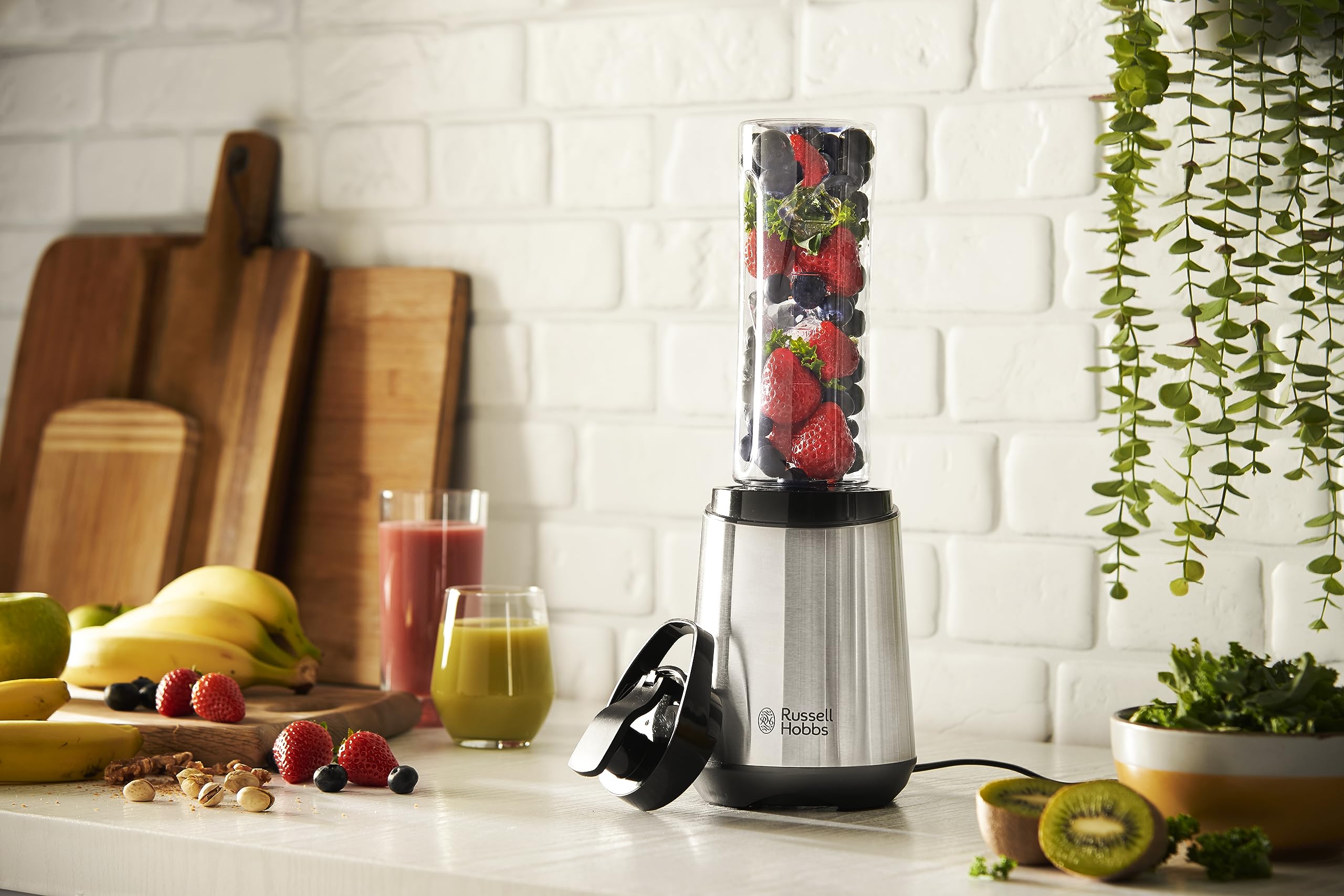 Russell Hobbs Blender [Portable, Compact, Léger] Mixeur (Puissant, 1 gourde portable 600ml + couvercle inclus sans BPA, Smoothie, Shaker protéine, lames en acier inox, lave-vaisselle) 23472-56