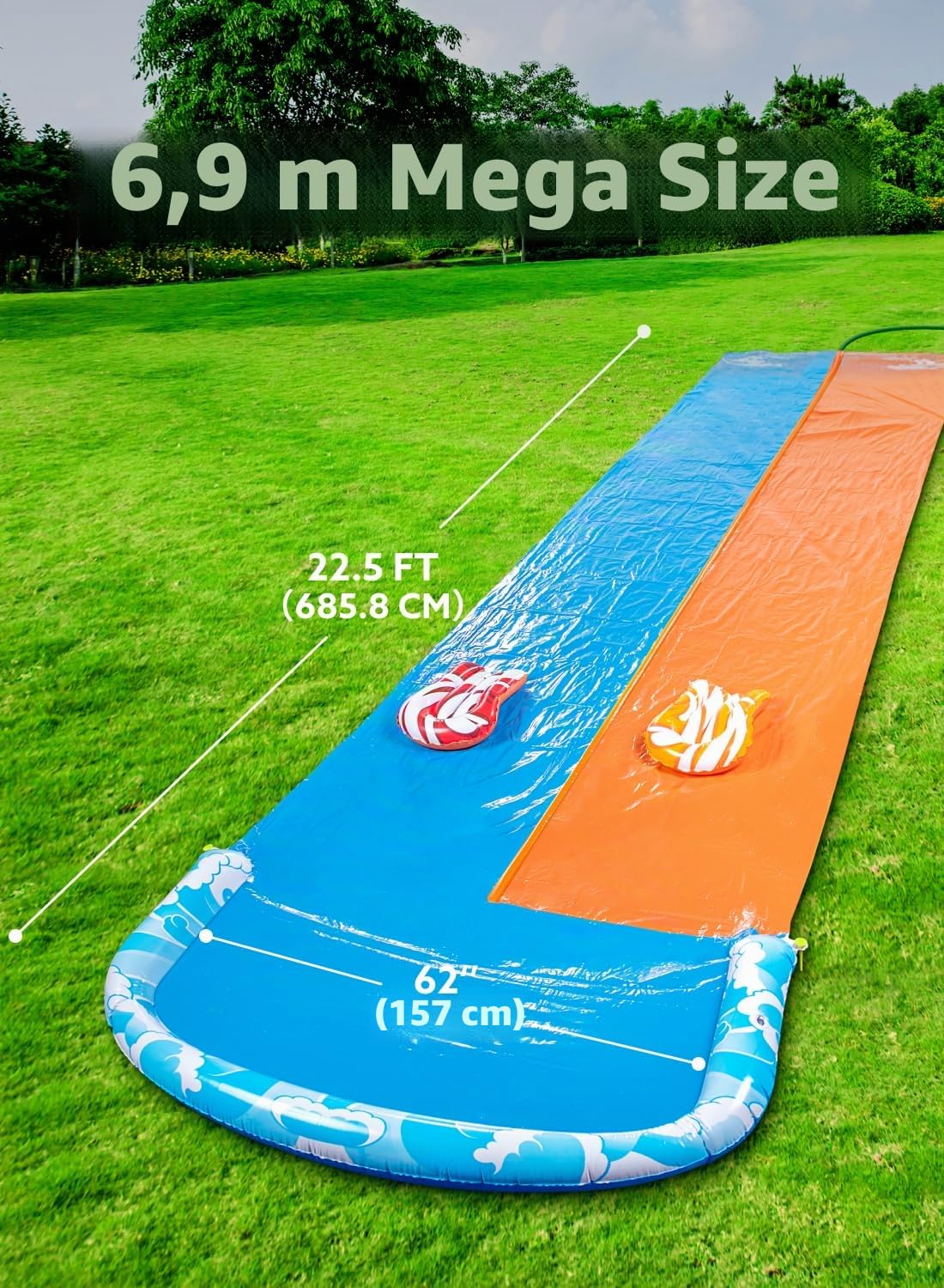 JOYIN 685 cm Toboggan Aquatique avec 2 bodyboards, Toboggan d'eau pour pelouse avec arroseur intégré, Jouet d'été pour Enfants et Adultes, Amusement en Plein air dans Le Jardin
