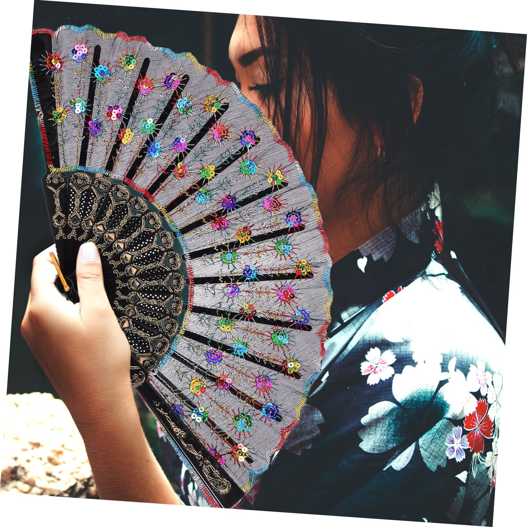 Amazon.co.jp: HOMOCONO 孔雀模様のエレガントな刺繍入り扇子