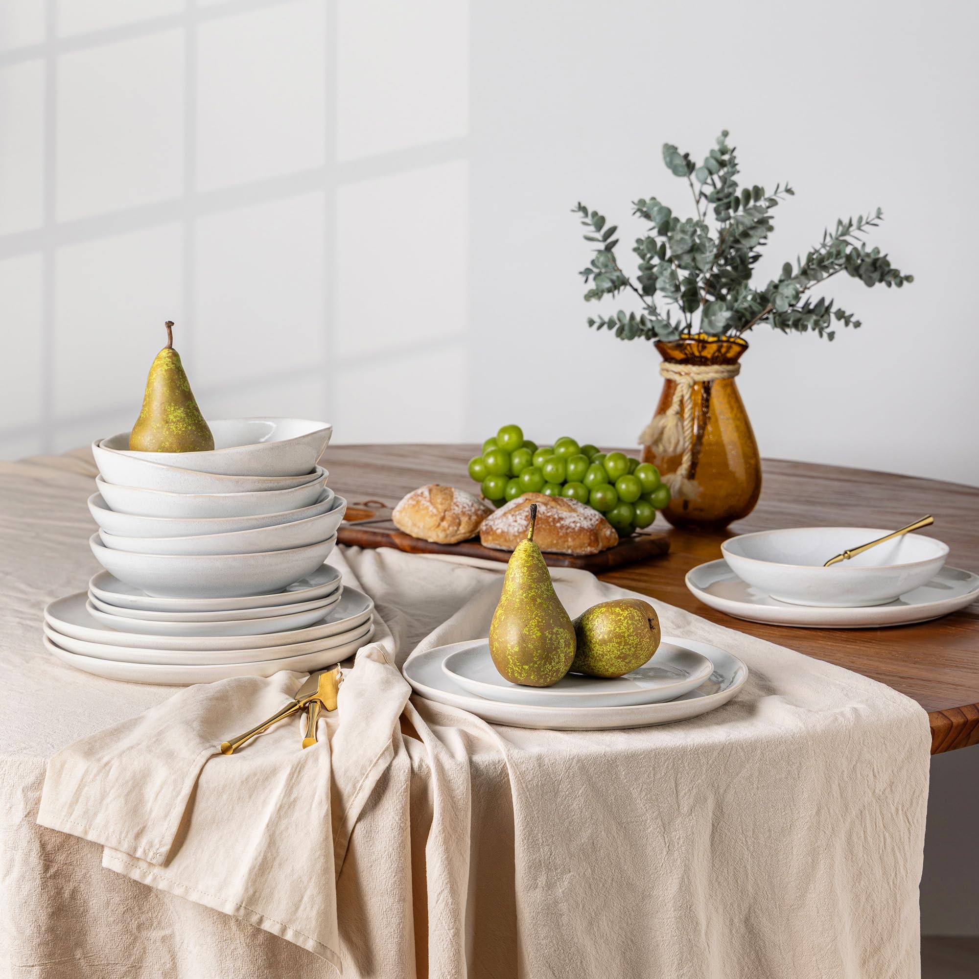GBhome Steingut Geschirrset 6 Personen, 24-tlg Reaktive Glasur Handarbeit Geschirr Set, Mikrowellen- & Spülmaschinenfest Schüssel- und Teller Set, Beige