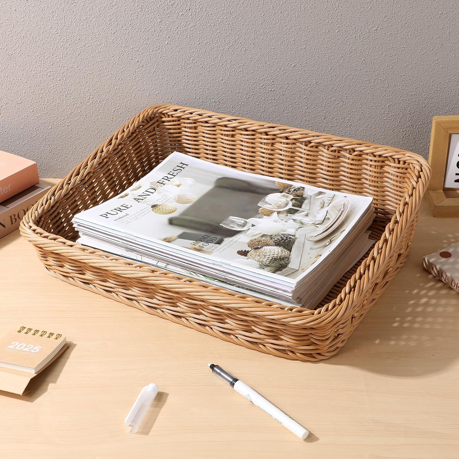 Handwoven Vine Storage Basket for Fruit and Bread, Light Brown Decorative Kitchen Organizer Suitable for Picnic and Tabletop Use