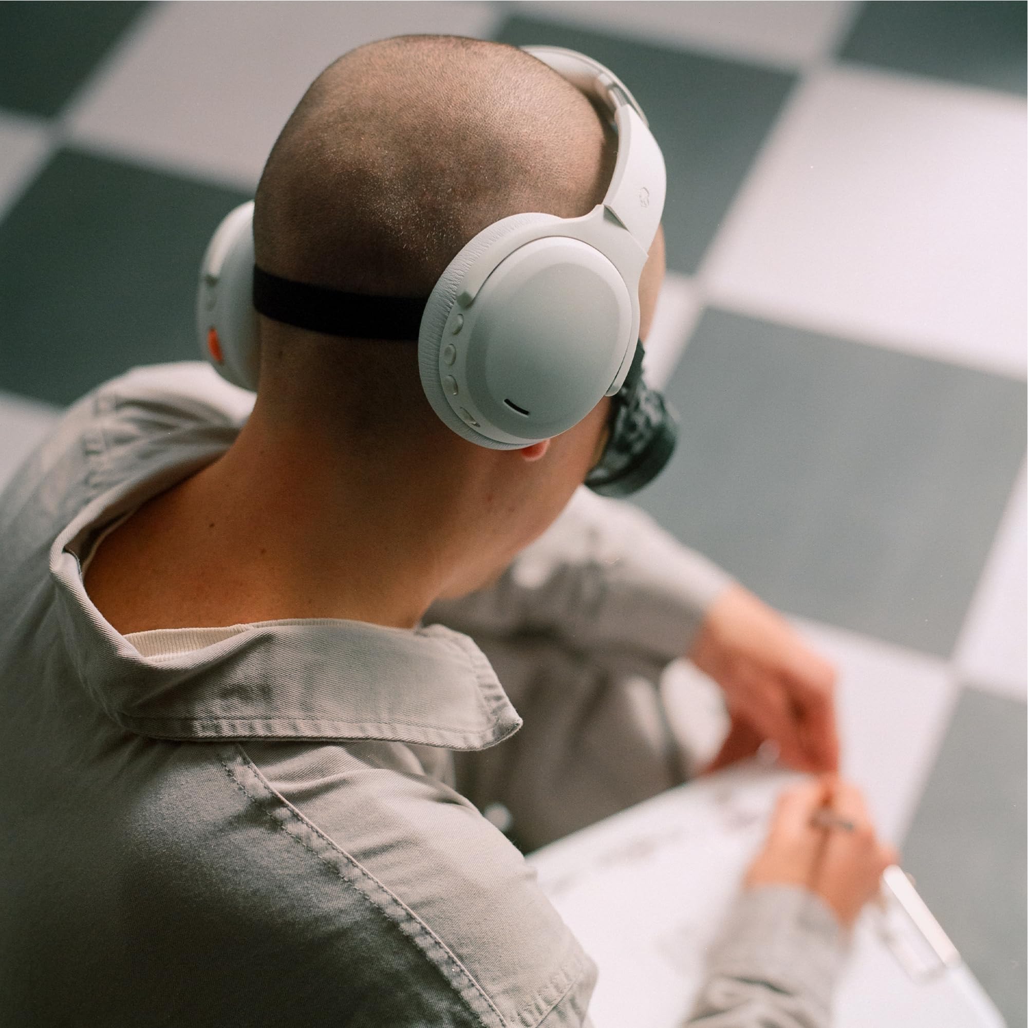 Skullcandy Crusher ANC 2 Casque Circum-Auriculaire Bluetooth sans Fil, Câble USB-C Supplémentaire, Basses Multisensorielles, Suppression Active du Bruit, 60 Heures d’Autonomie - Blanc | Multi-Sensory Crusher Bass, Over-Ear Fit, Bluetooth, 60 heures Batter
