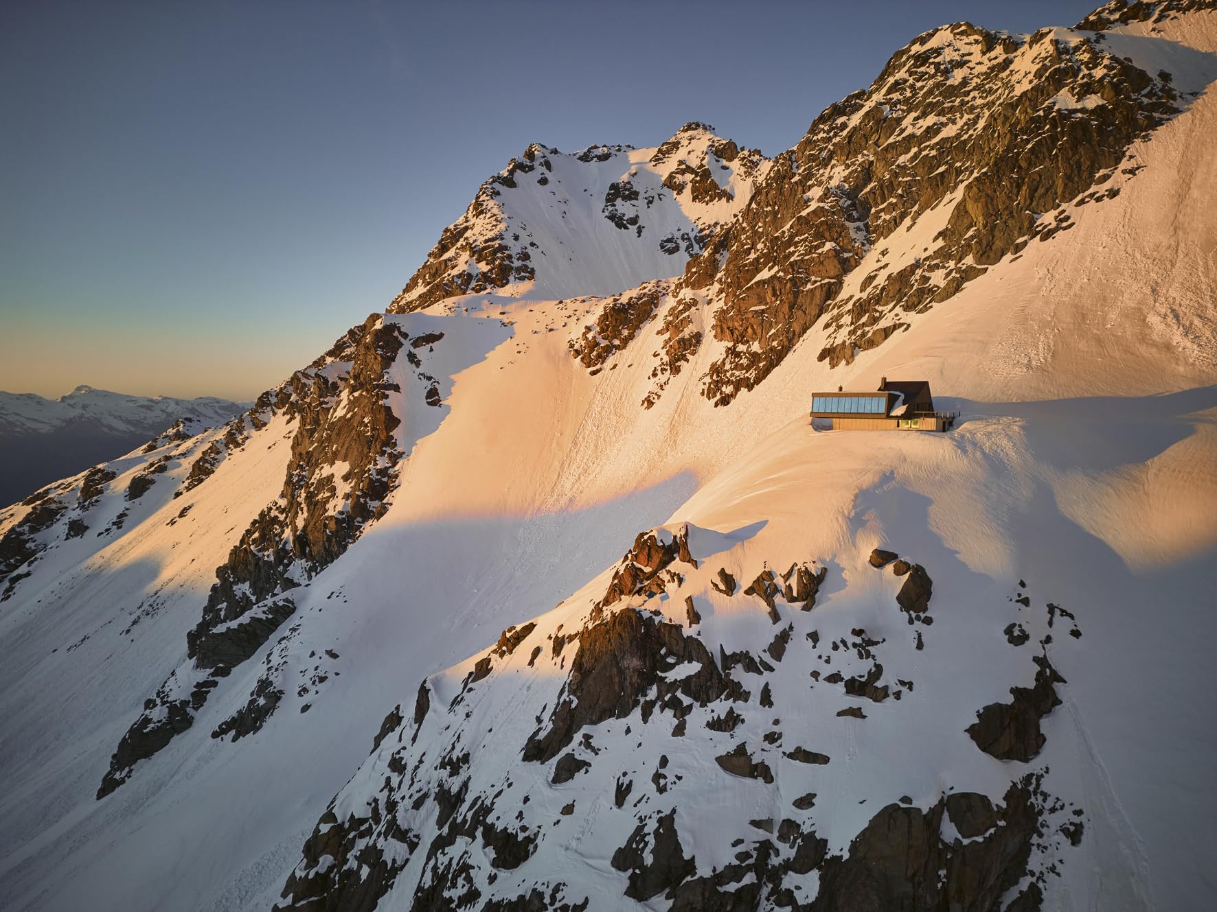 SKI: A Tribute to Skiing's Finest Destinations, Gear, and Icons (The Sports Books Series)