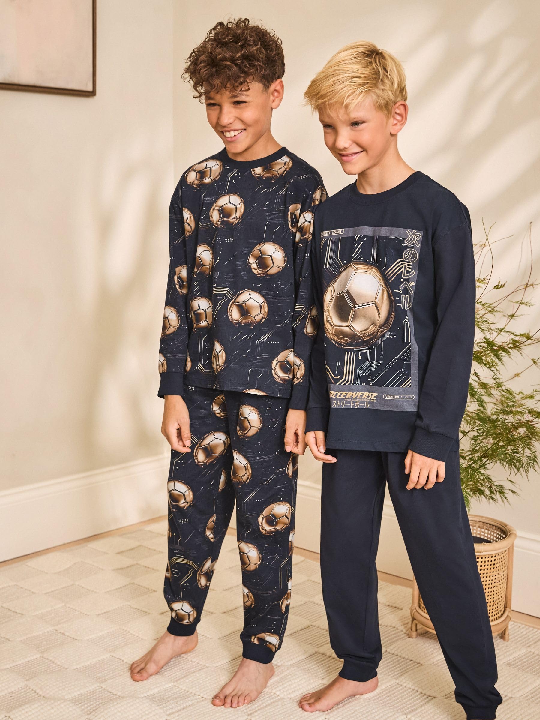 NEXT Jungen Schlafanzüge mit Langen Ärmeln, 2er-Pack