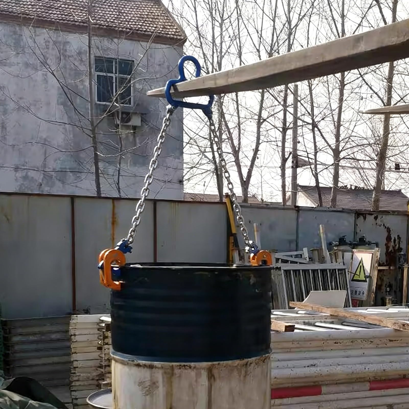 Pinza a Catena per Fusti Attrezzo per la Movimentazione della Catena di Sollevamento del Barile da 1 Tonnellata, Sollevatore del Fusto a 2 Ganci per Barile di Petrolio Metallico