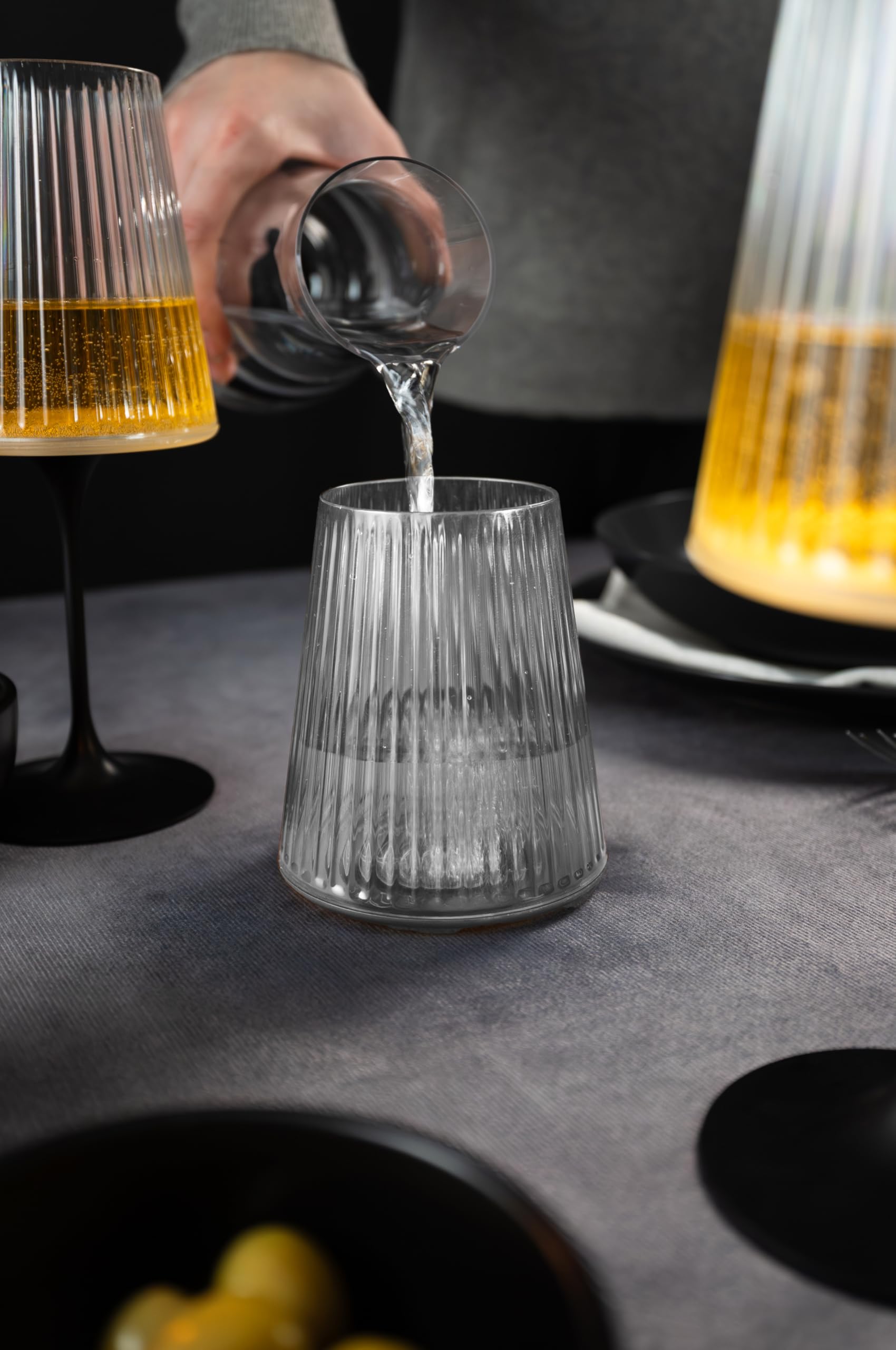 Trebonn SplitGlass Easy Design Set – 2 Steli Magnetici + 2 Coppe Modulari Trasparenti – Da Bicchiere a Calice in 1 Click – Infrangibile, Salvaspazio, Lavabile in Lavastoviglie