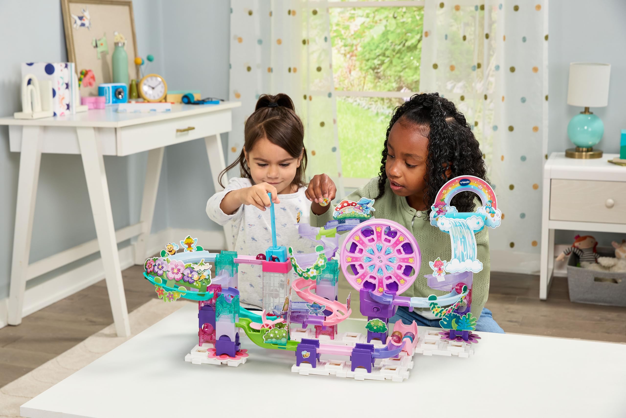 VTech Marble Rush Petal Power, Juego de construcción para niños, 96 Piezas de construcción y 6 canicas, Carrera interactiva de mármol con temática de Flores, Juego imaginativo, Adecuado para 4, 5, 6