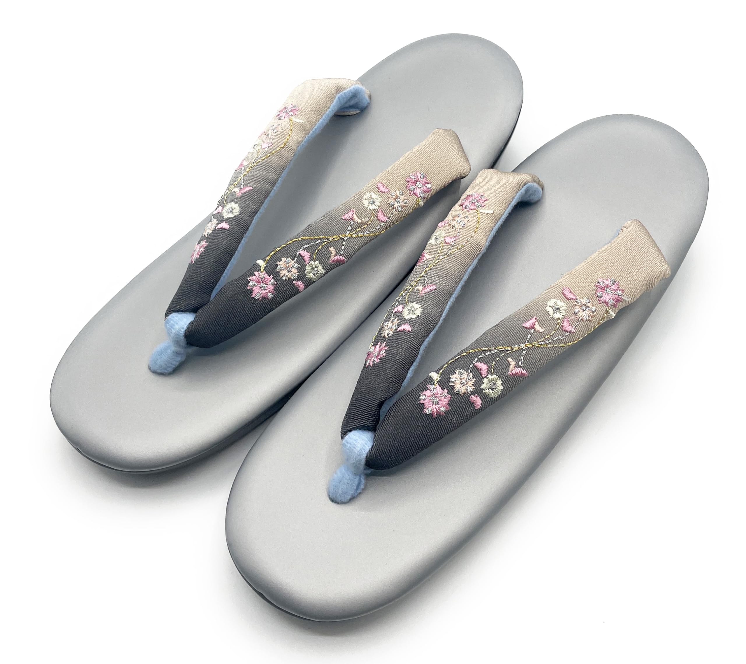 Amazon.co.jp: [浅草きもの市] 刺繍鼻緒 ウレタン底 草履 (グレー