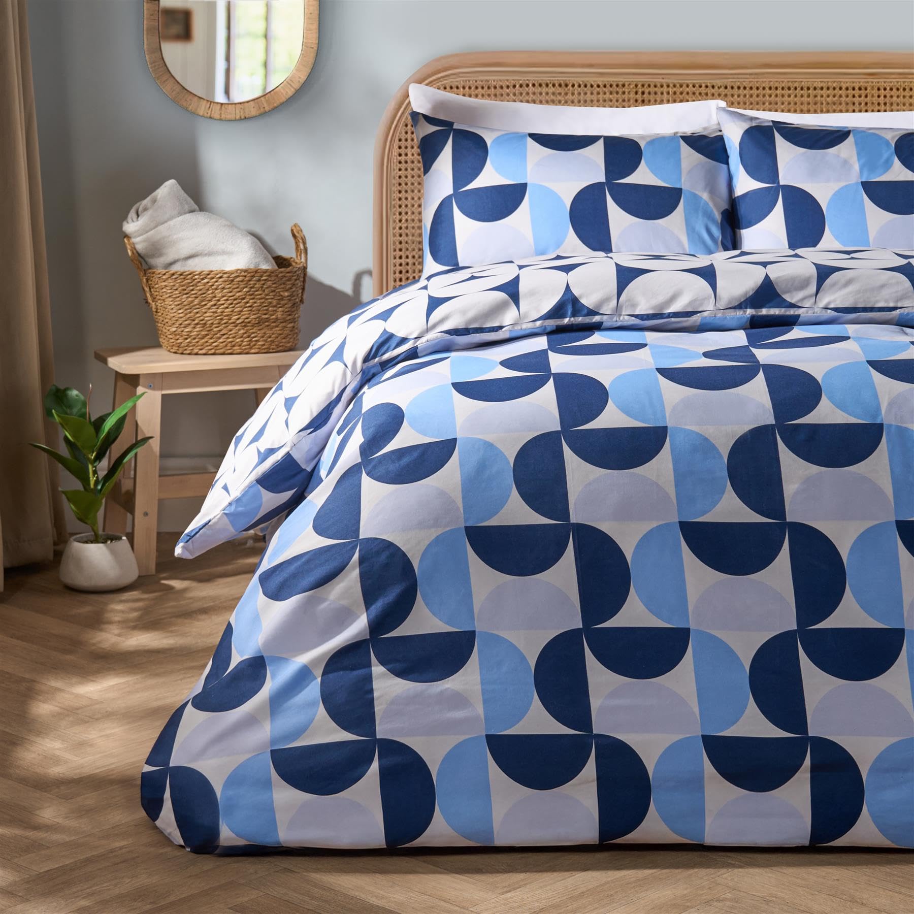 OHS Duvet Cover Set Ultra-Soft Microfibre Navy Moroccan Abstract