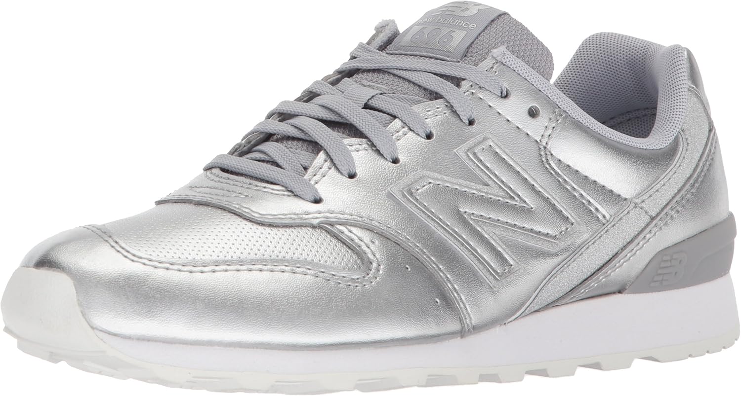 New Balance Women's 696 V1
