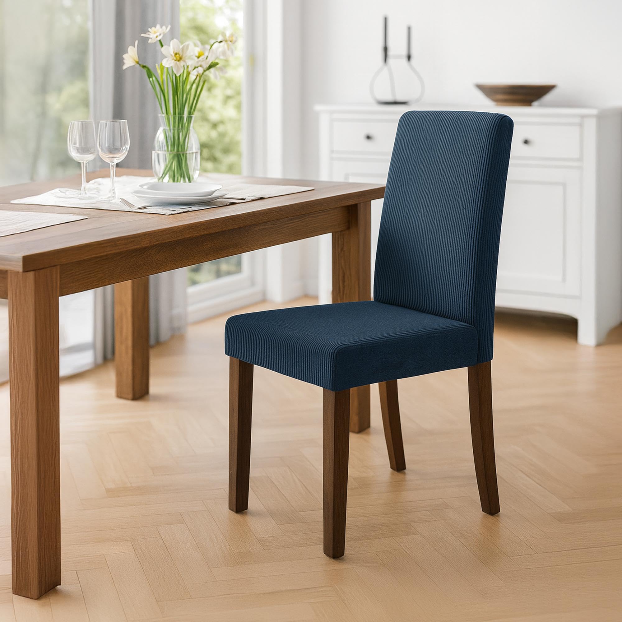 CLP Sedia da Pranzo Set di 2 Rivestita con Schienale INA, Sedia da Cucina in Velluto a Coste, Struttura Stabile in Legno, Colore:Blu, Colore del Telaio:Antico Scuro