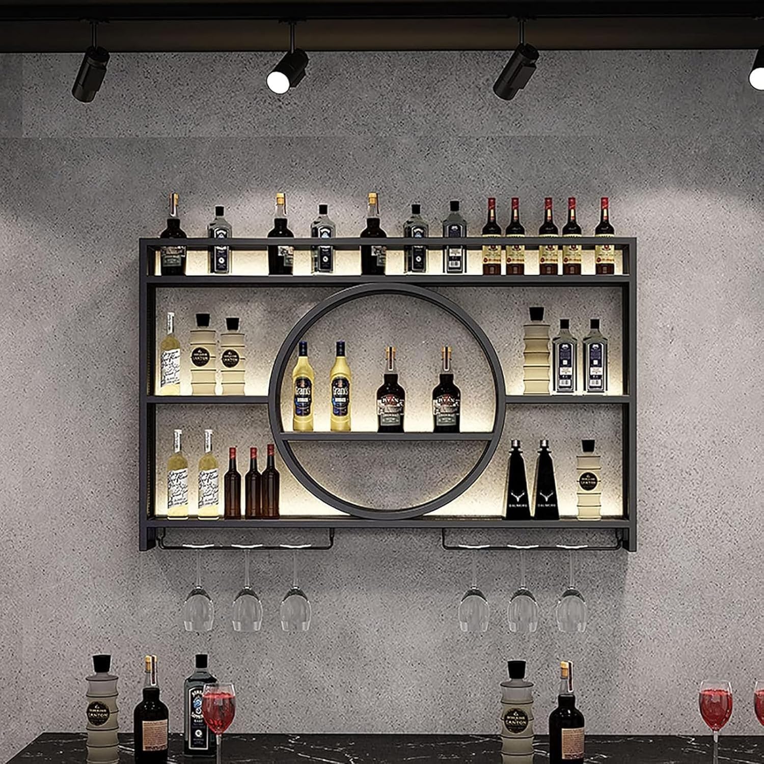 Présentoir à vin fixé au mur moderne en métal noir avec étagère de bar intégrée