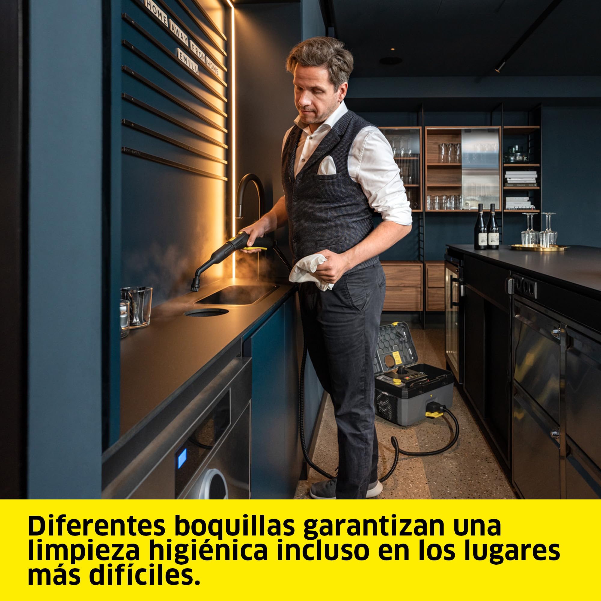 Kärcher limpiadora de vapor SG 4/2 Classic, presión de vapor: 4 bar, depósito: 0,5 l caldera + 1,5 l depósito de agua limpia, boquilla manual con cepillo, boquilla de alto rendimiento, cepillo plano