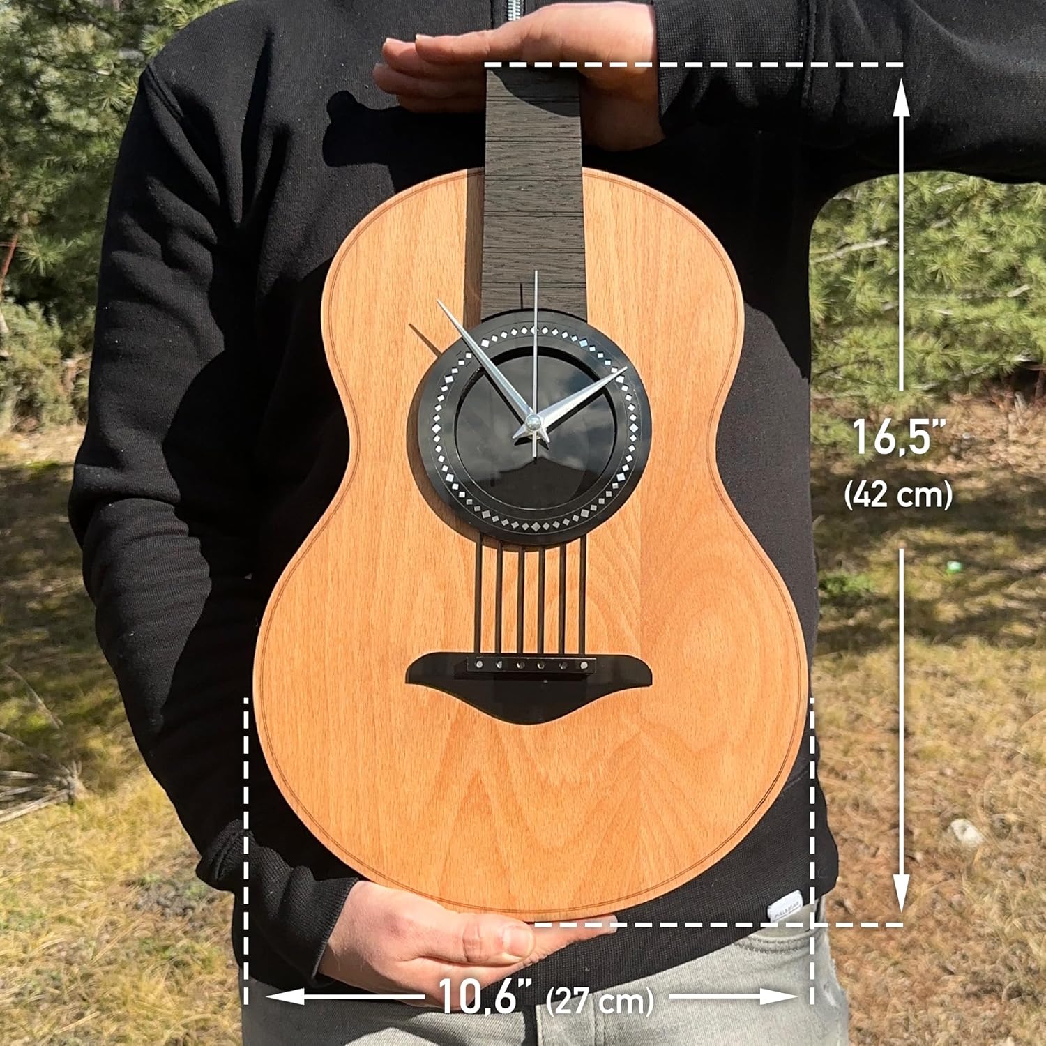 Acoustic Guitar Clock, Classical Guitar Wall Decor Natural Beech Decorative Wall Clock, Wall Clock Gift for Musicians