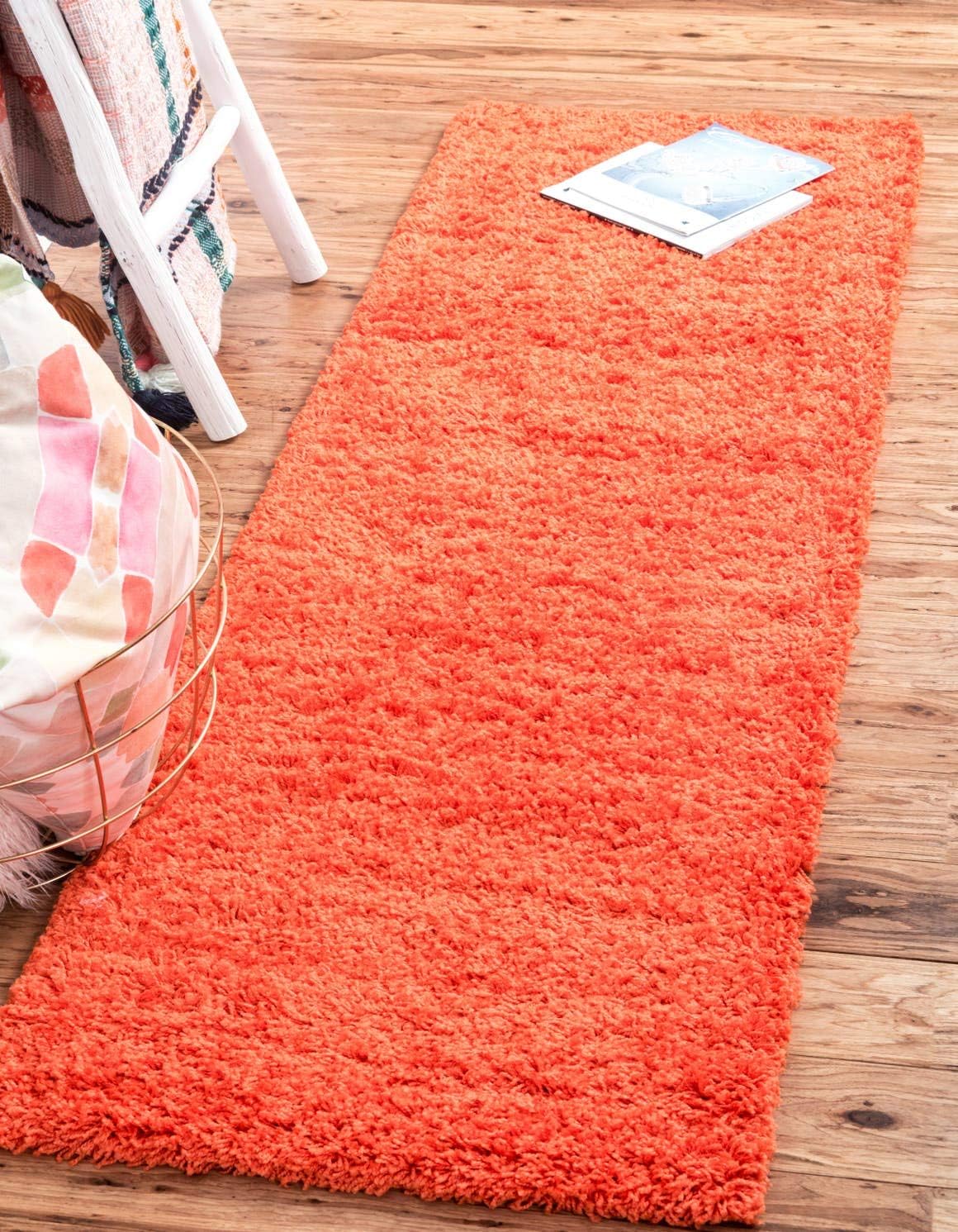 Unique Loom Solid Shag Collection Area Rug (2' 6" x 16' 5" Runner, Tiger Orange)