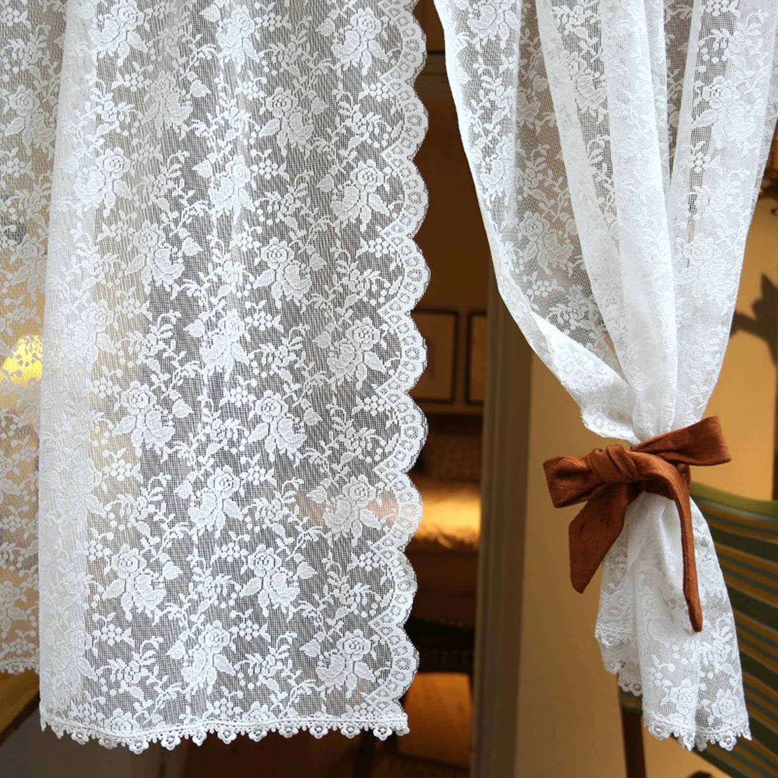 KnSam Rideau Voilage Porte Coton à Passant 280x100cm, Rideau Fenetre Chambre Dentelle Petite Rose Bordure Festonné Blanc Style Américain 1pcs