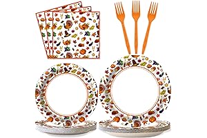 Charlie Brown Thanksgiving Plates: Endearing Party Decor for a Joyous Gathering