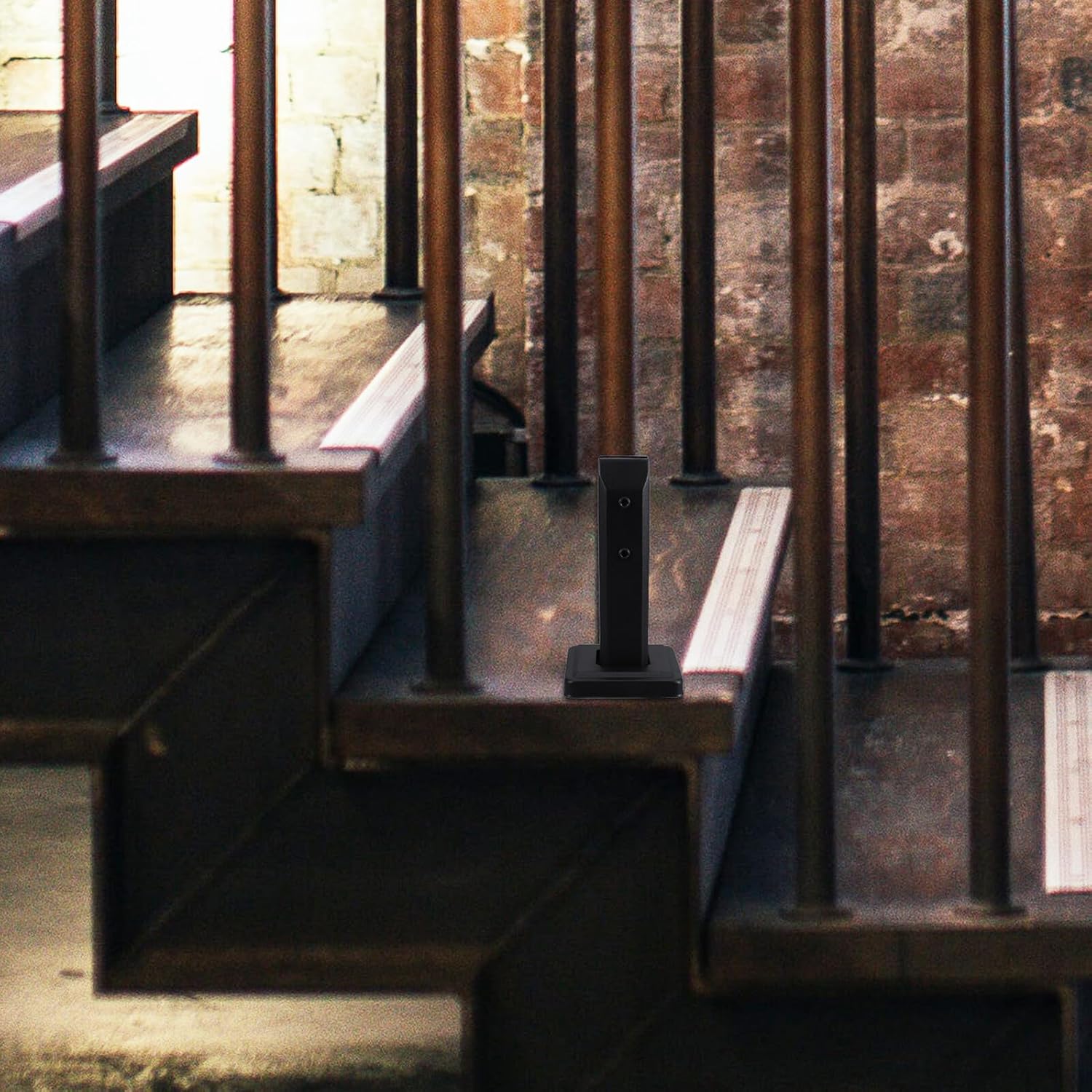 Stainless Steel Glass Panel Clamp Screws 200mm High Angled Swimming Pool Fence Post Glass Retainer for Stair Railing Floor Mount Garden Balustrade Fittings