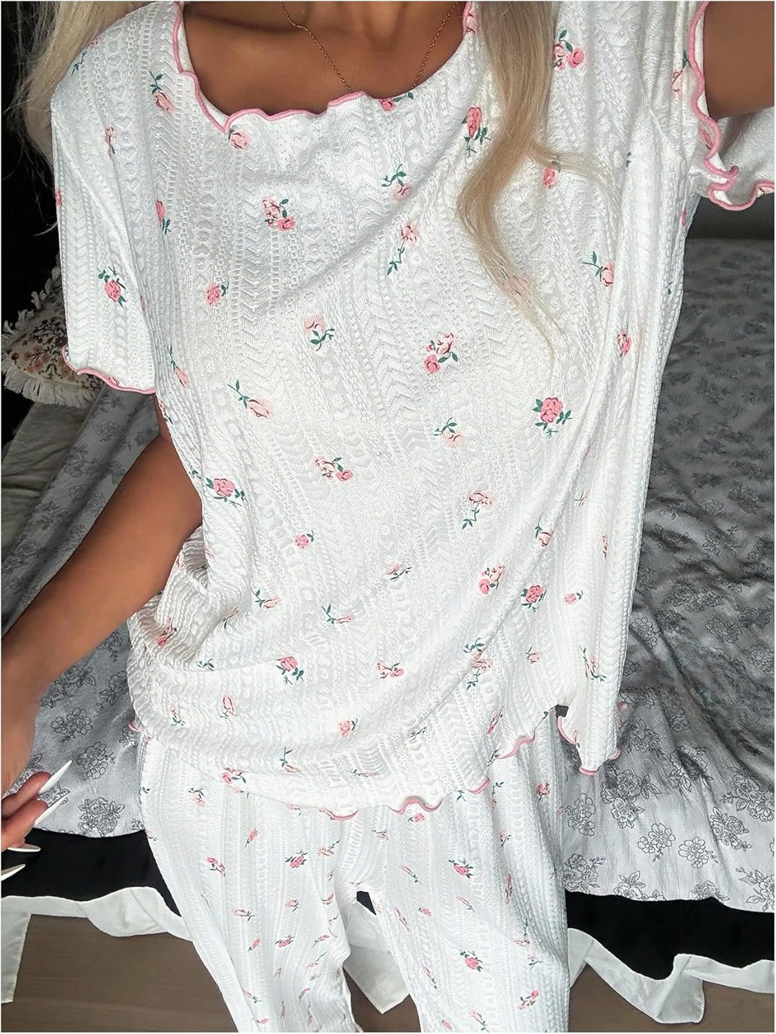 SHENHE Women's Two Piece Cute Pajama Sets Floral Lettuce Trim Tee Top with Pants Lounge Set Sleepwear - Image 4