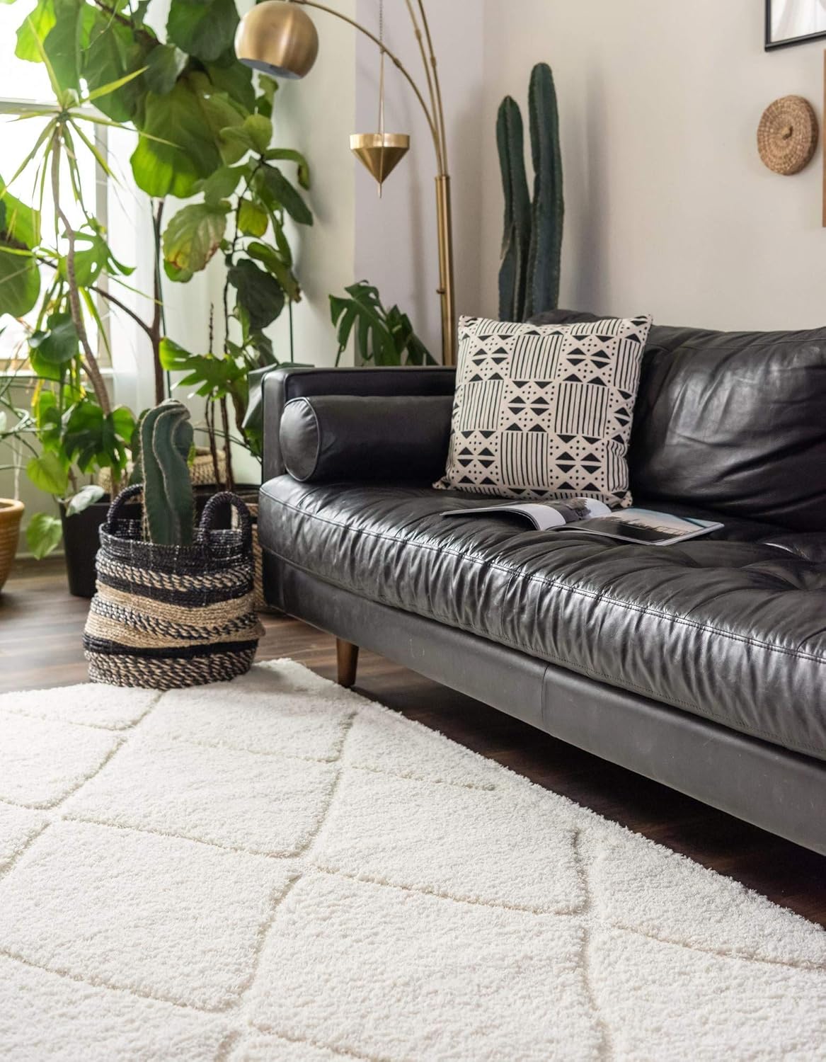 Rugs.com Lattice Shag Collection Rug – 8' x 10' Ivory Shag Rug Perfect for Living Rooms, Large Dining Rooms, Open Floorplans