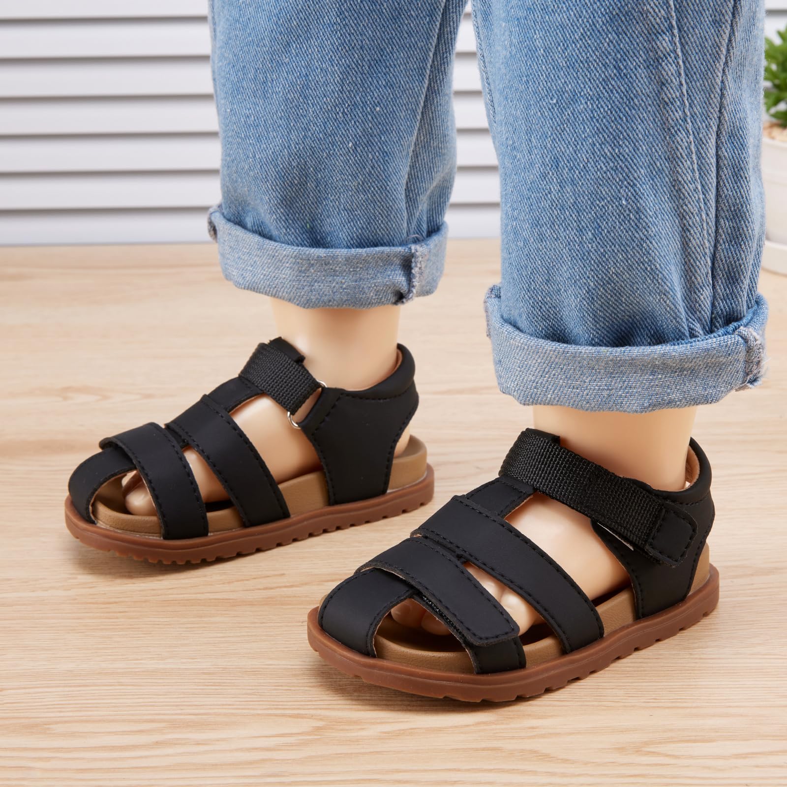 BMCiTYBM Toddler Boys Girls Sandals Closed Toe Summer Slides Shoes Adjustable Straps Slippers for Indoor Outdoor Black Size 6 Toddler