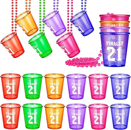Yinkin Paquete de 12 collares de cristal de chupito para decoración de cumpleaños, por fin de 21 cumpleaños con vaso de chupito en cuentas, collar