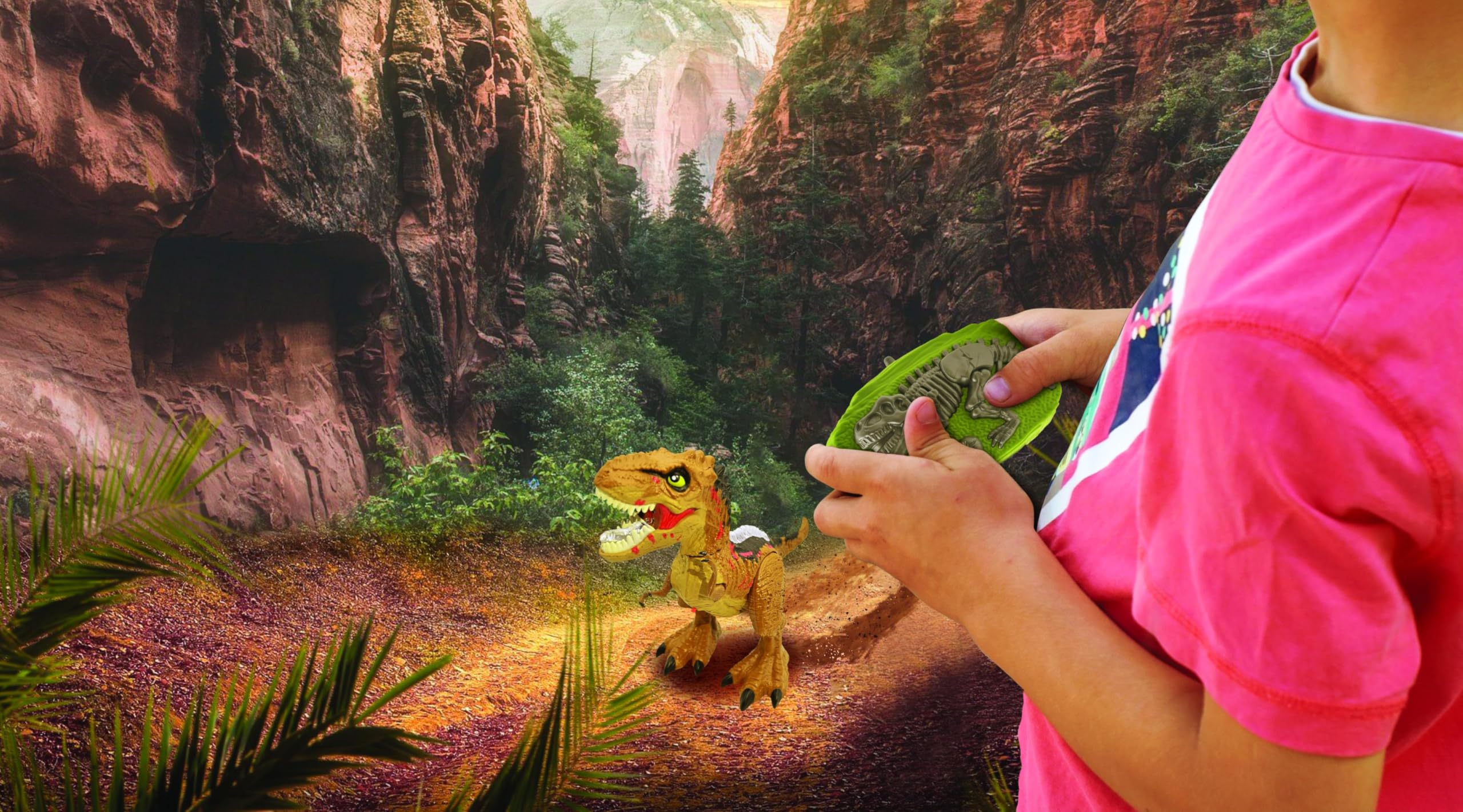 Lexibook - Tirannosauro di Controllo RC, Dinosauro Realistico, Movimenti articolati, Ruggito, Sputo di Fumo, Effetti di Luce, Ricaricabile, Fossili e telecomandi Portatili Inclusi, DINO02LXB