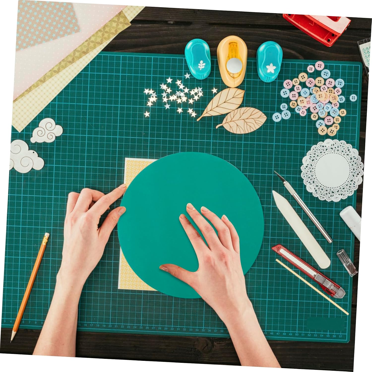 4pcs Plastic Engraving Plates for DIY Printmaking Green Soft Carving Boards for Artists and Craftsmen for Woodblock Printing and Handcraft Projects