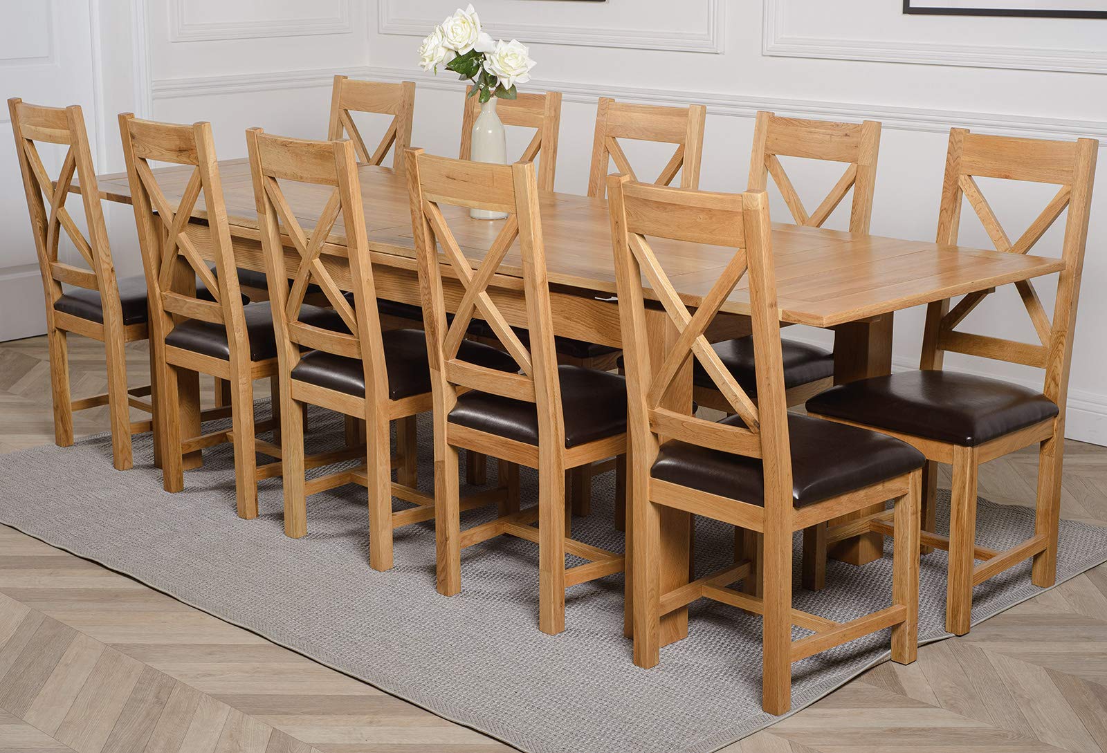 OAK FURNITURE KING Richmond 200cm - 280cm Large Oak Extending Dining Table and 10 Chairs Dining Set with Berkeley Oak & Leather Chairs