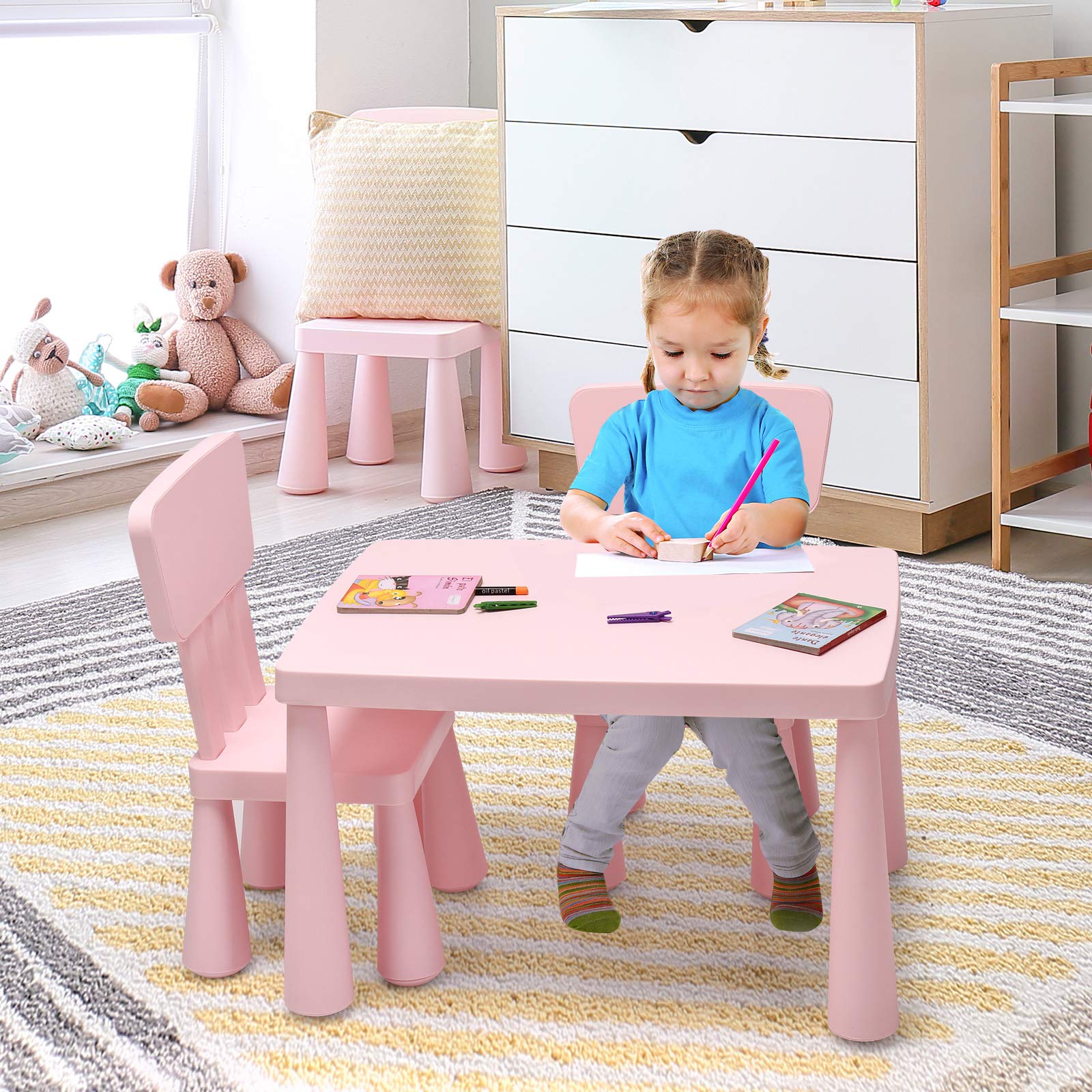 GOPLUS Table Enfant avec 2 Chaises, Petite Table d'Activité Enfant en Plastique pour Manger, Étudier, Jouer, pour Filles Garçon 1-7 Ans, Charge 50KG (Rose)