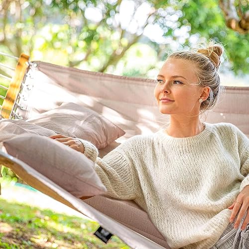 Miniatura 2 de SUNCREAT - Hamacas dobles de tela acolchada de 13.8 pies con barra curvada de bambú desmontable y almohada suave, capacidad máxima de 450 libras,