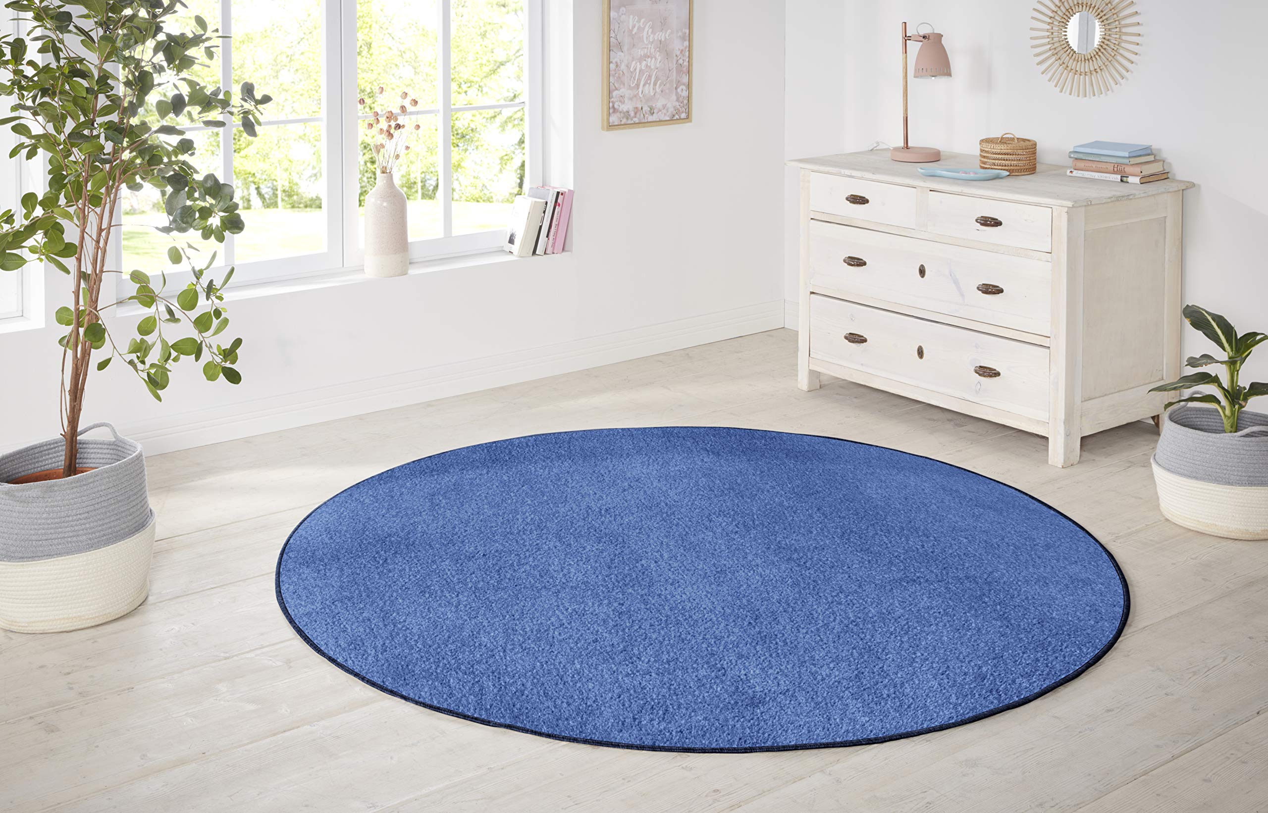 Hanse Home Nasty Alfombra Redonda - Alfombra de salón, mullida de Pelo Corto, Monocolor, para Comedor, salón, habitación de los niños, Pasillo, Dormitorio, Cocina, Color Azul Liso, 133 cm
