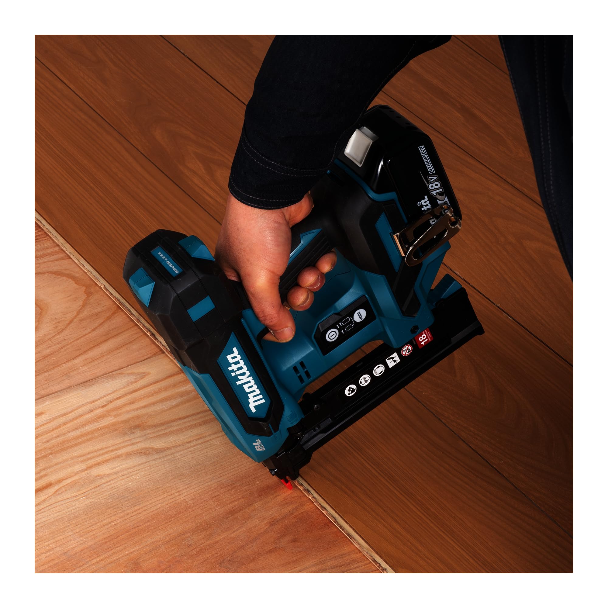 Makita DST630Z Akku-Tacker 18V