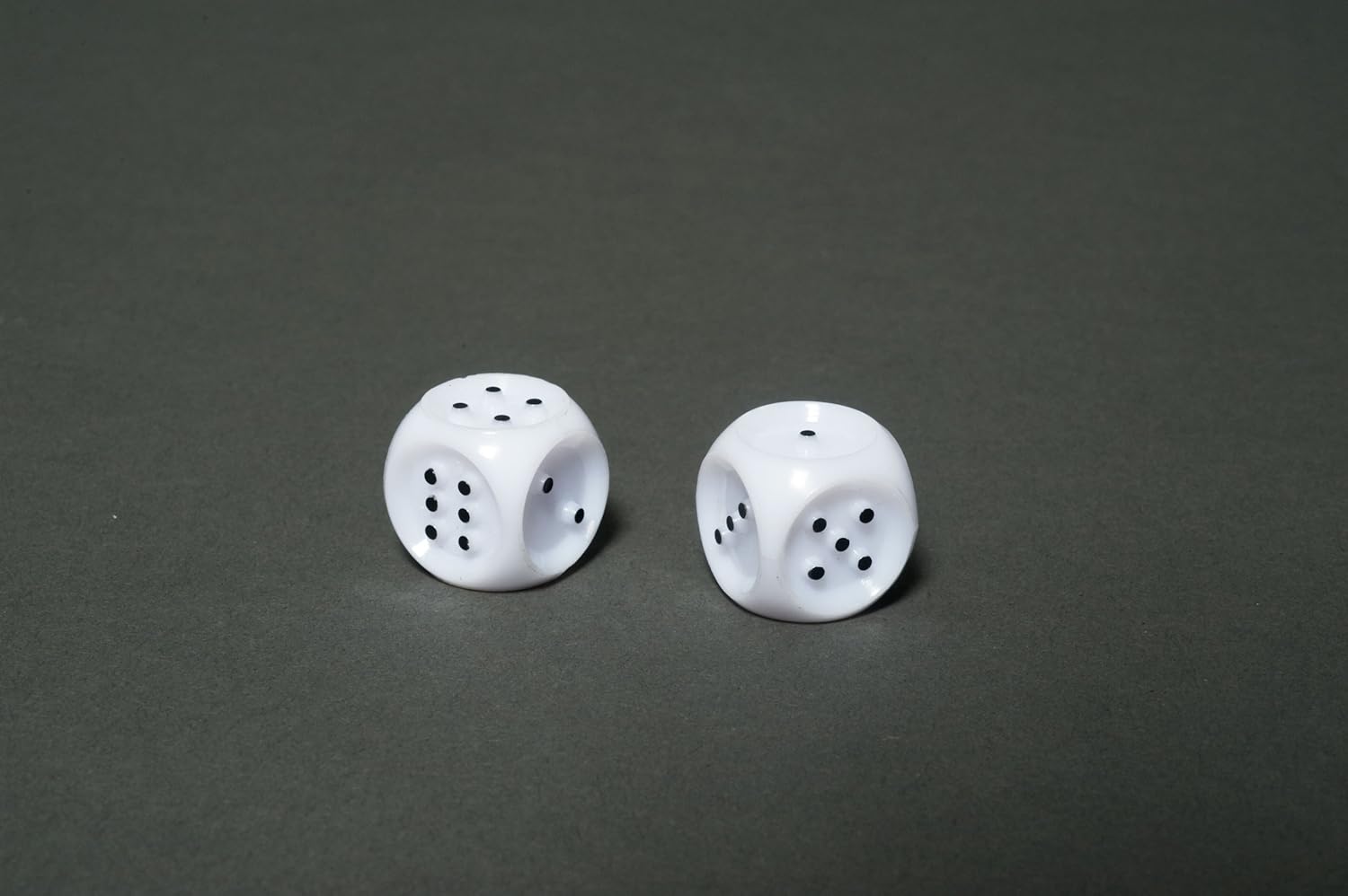 Braille Dice by MAGNIFYING AIDS Health & Household