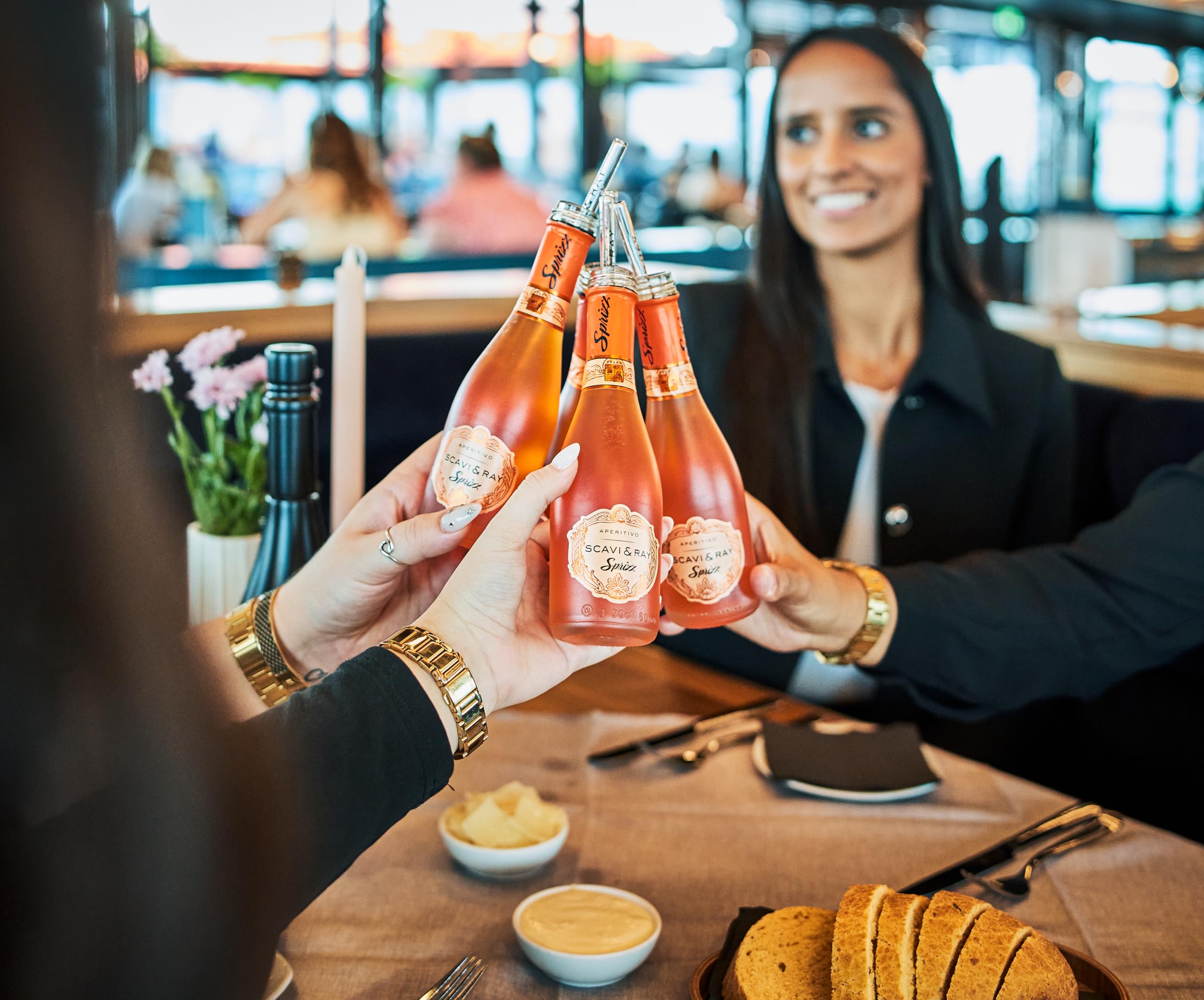 SCAVI & RAY Sprizz Aperitivo Piccolo – 24 x 0,2l mediterraner Cocktail mit spritziger Grapefruit & Blutorange, 5,5% Vol. Alkohol – perfekt für unterwegs & kleine Genussmomente