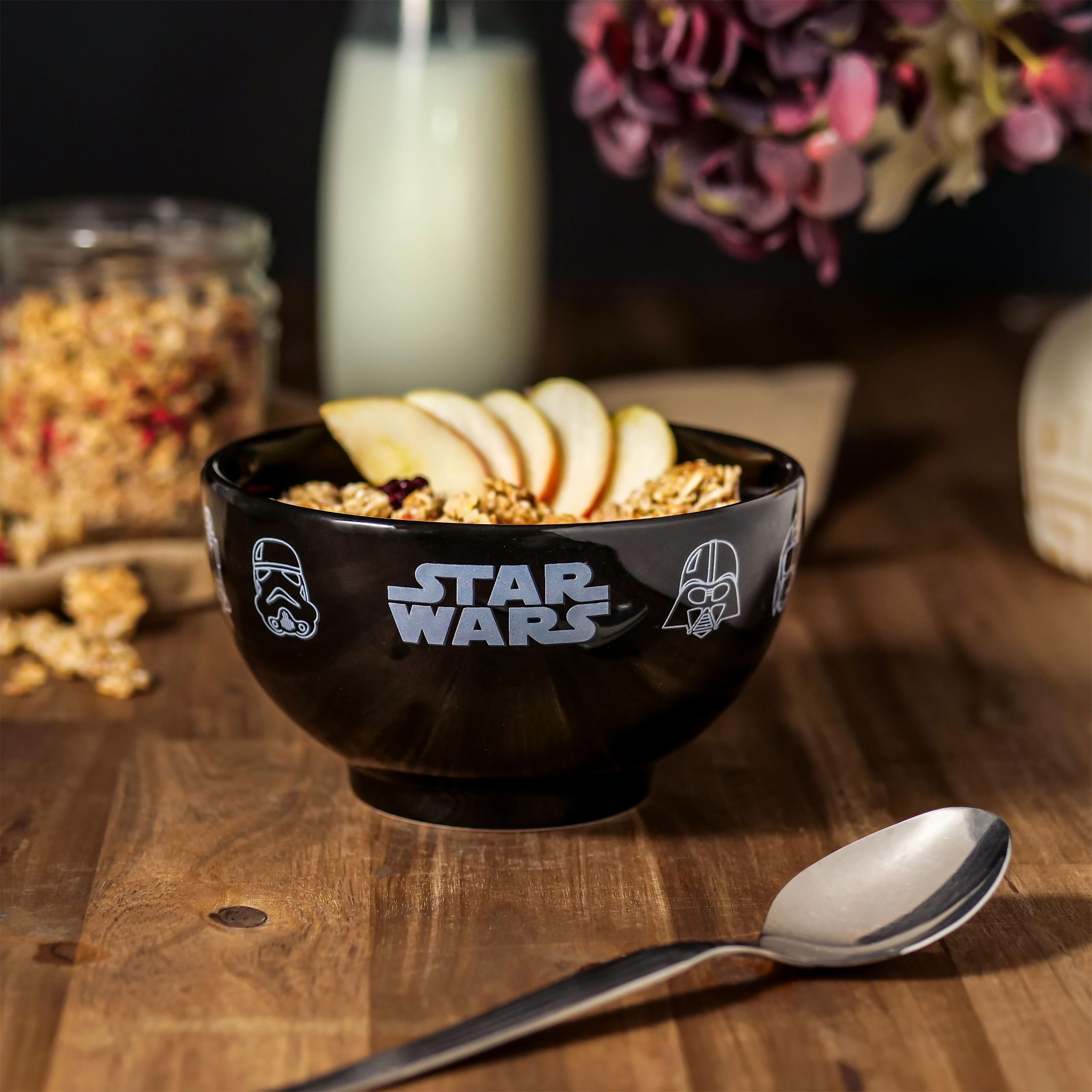 Elbenwald Ciotola per Cereali Star Wars - Ciotola con Icone Chewbacca R2-D2 Yoda e Darth Vader Motivo - 600 ml - Altezza 8 cm - Ø 13 cm - Ceramica - Nero