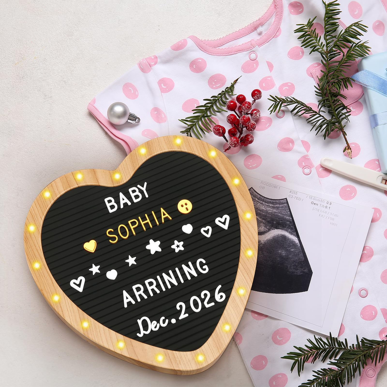 Tableau à lettres en feutre avec lumières LED – Panneau personnalisé en forme de cœur de 25,4 x 25,4 cm et 530 lettres, annonce de grossesse, panneau d'annonce de bébé, panneau personnalisé