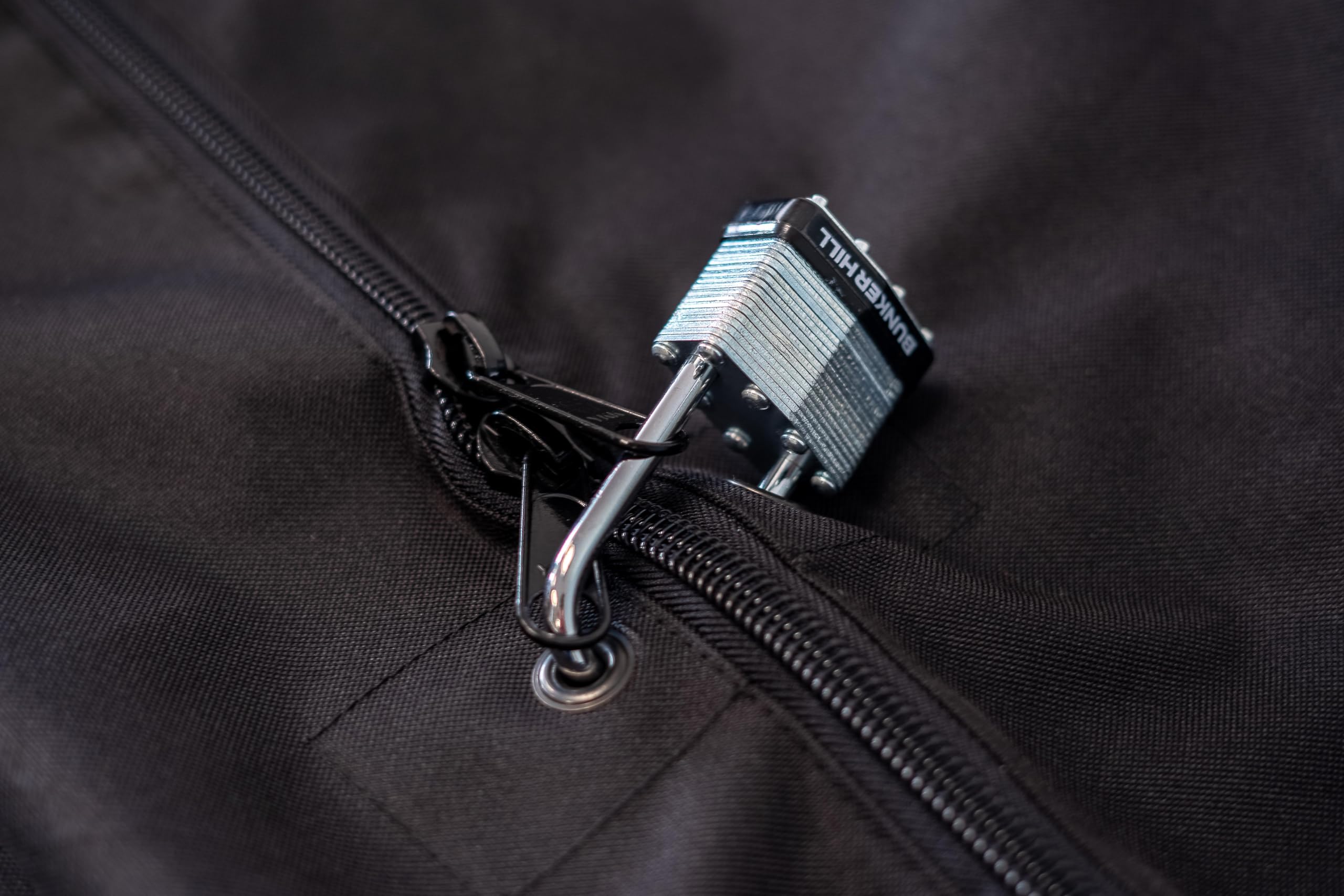 Amazon.com: Christal Clear Showcases Trade Show Zip Up Table Cover