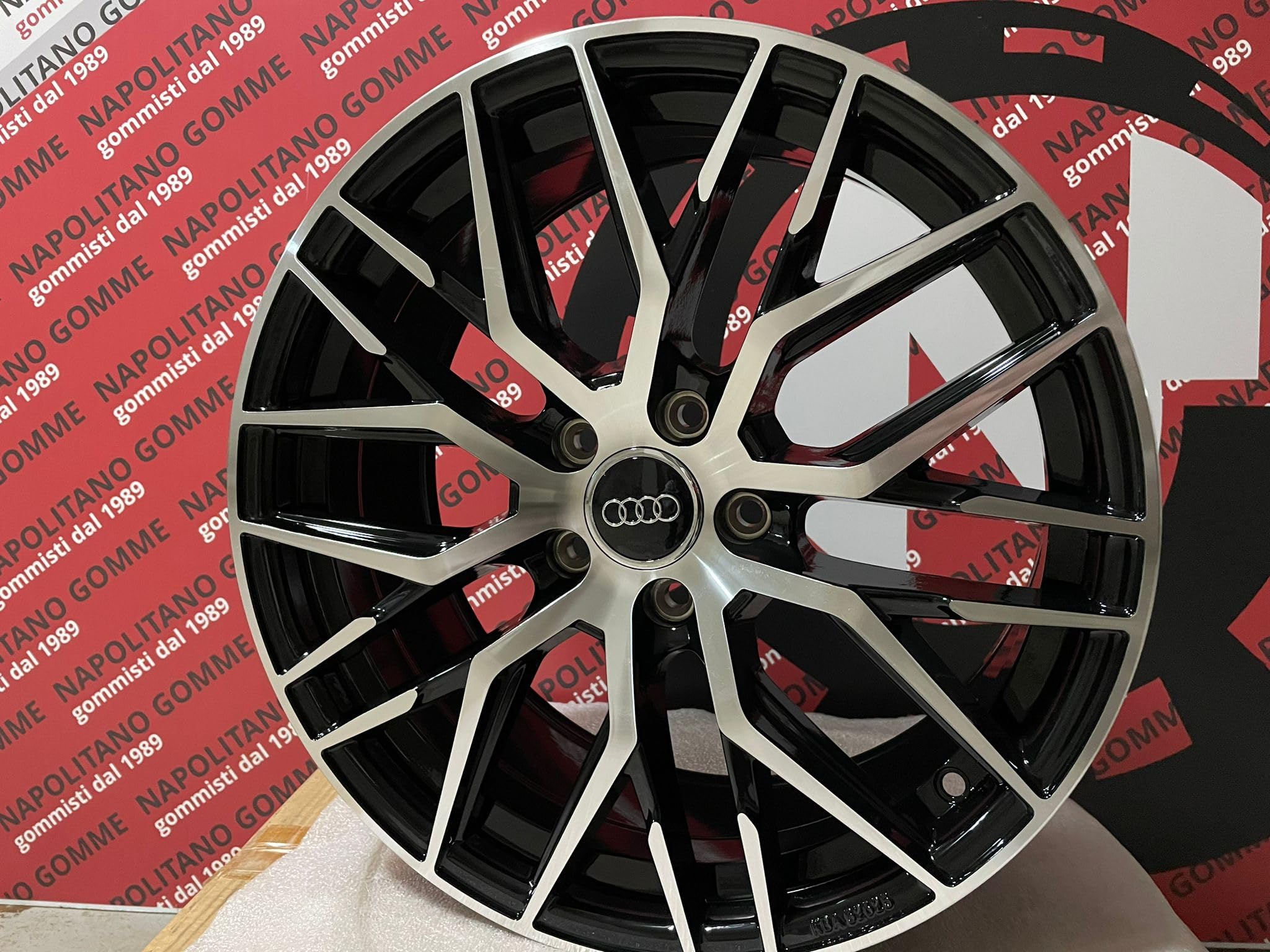 4 Cerchi in lega compatibili per Audi q2 q3 q5 sportback 18 pollici rs4 5x112 canale 8 et 45