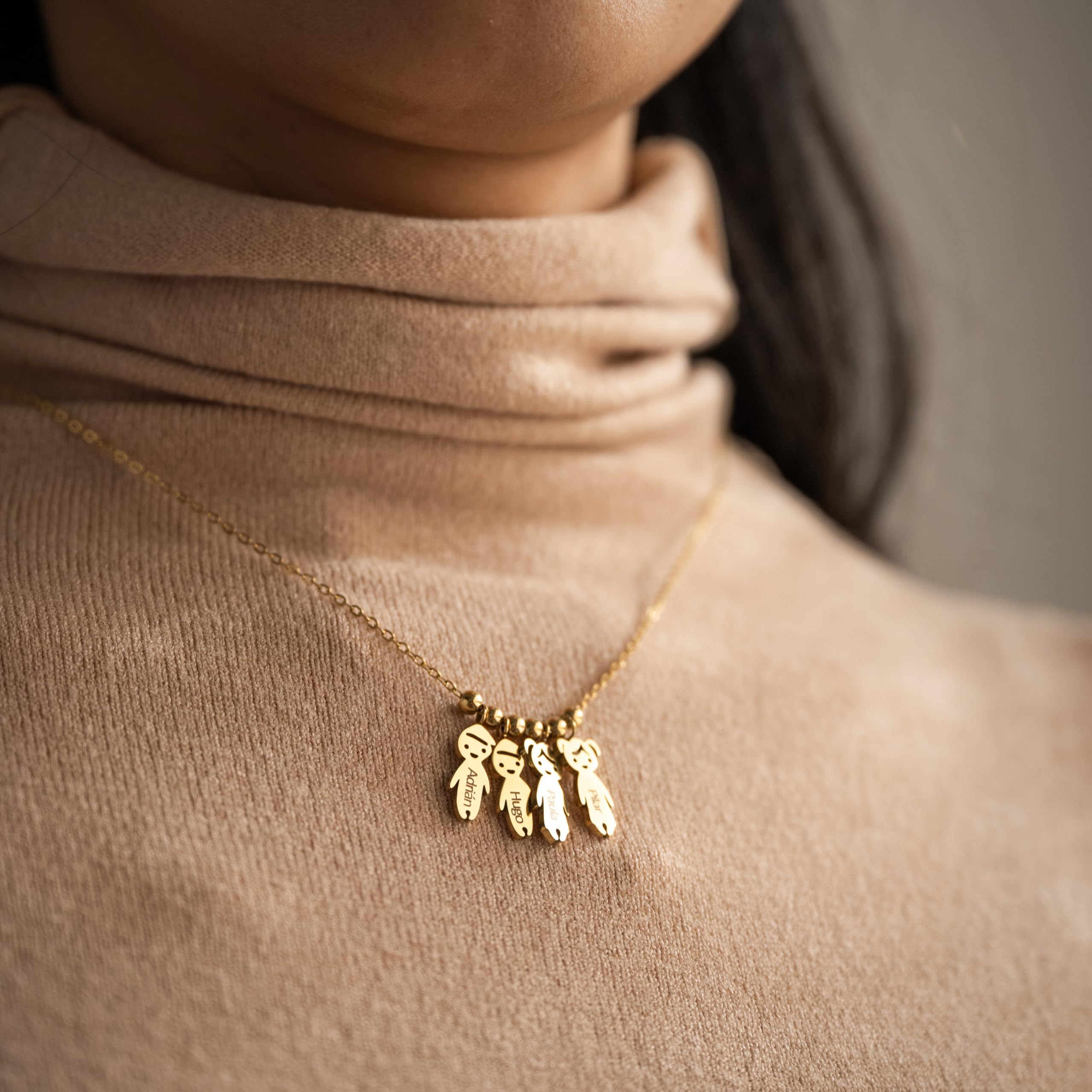 Bervi Collar Personalizado Familia | Nombres Grabados | Acero Inoxidable | Para Mujer, Niños y Niñas | Regalo