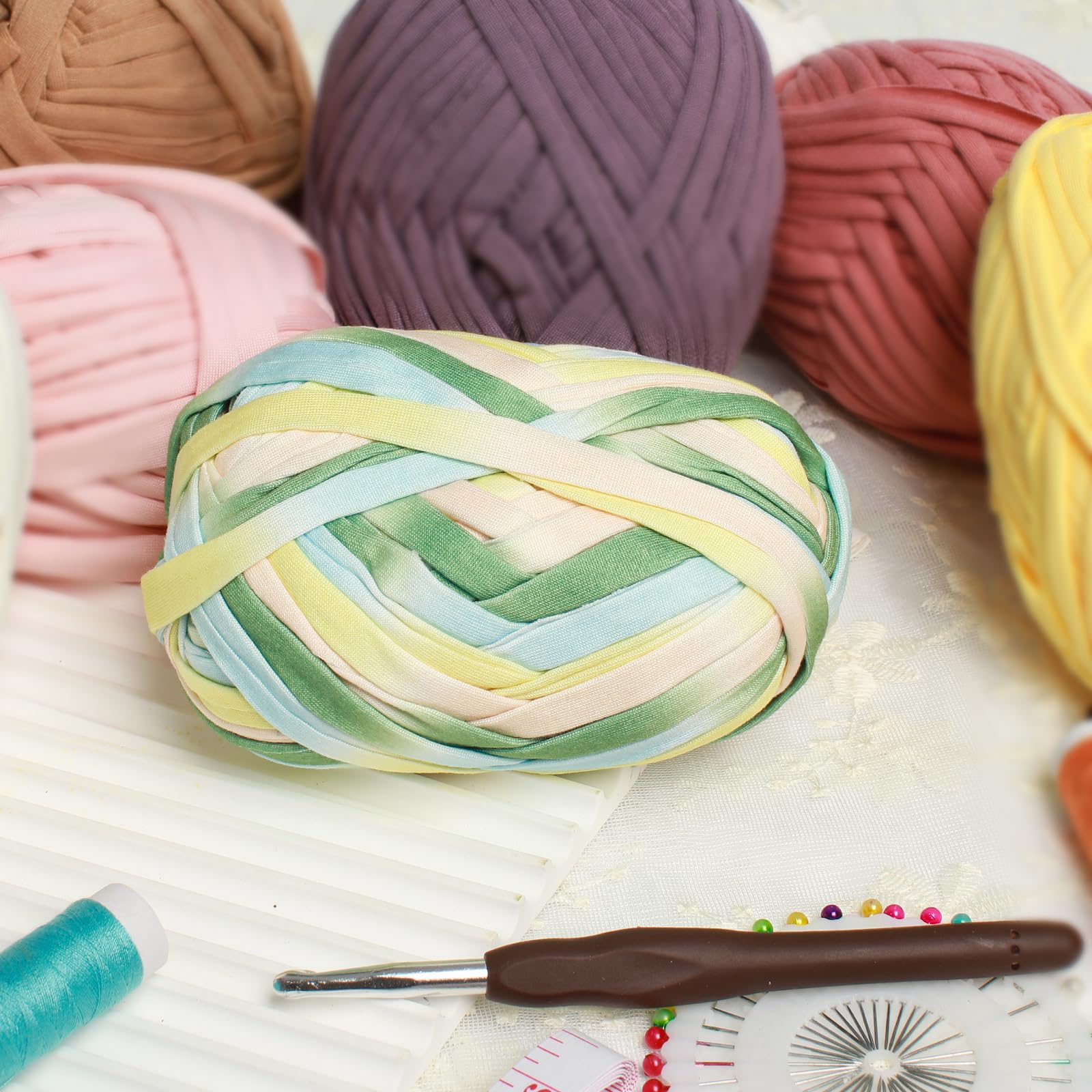 T-Shirt Yarn for Crocheting 2x100g Chunky Crochet Yarn with 6mm Hook, Perfect for Crocheting Projects, Beginner - Image 3