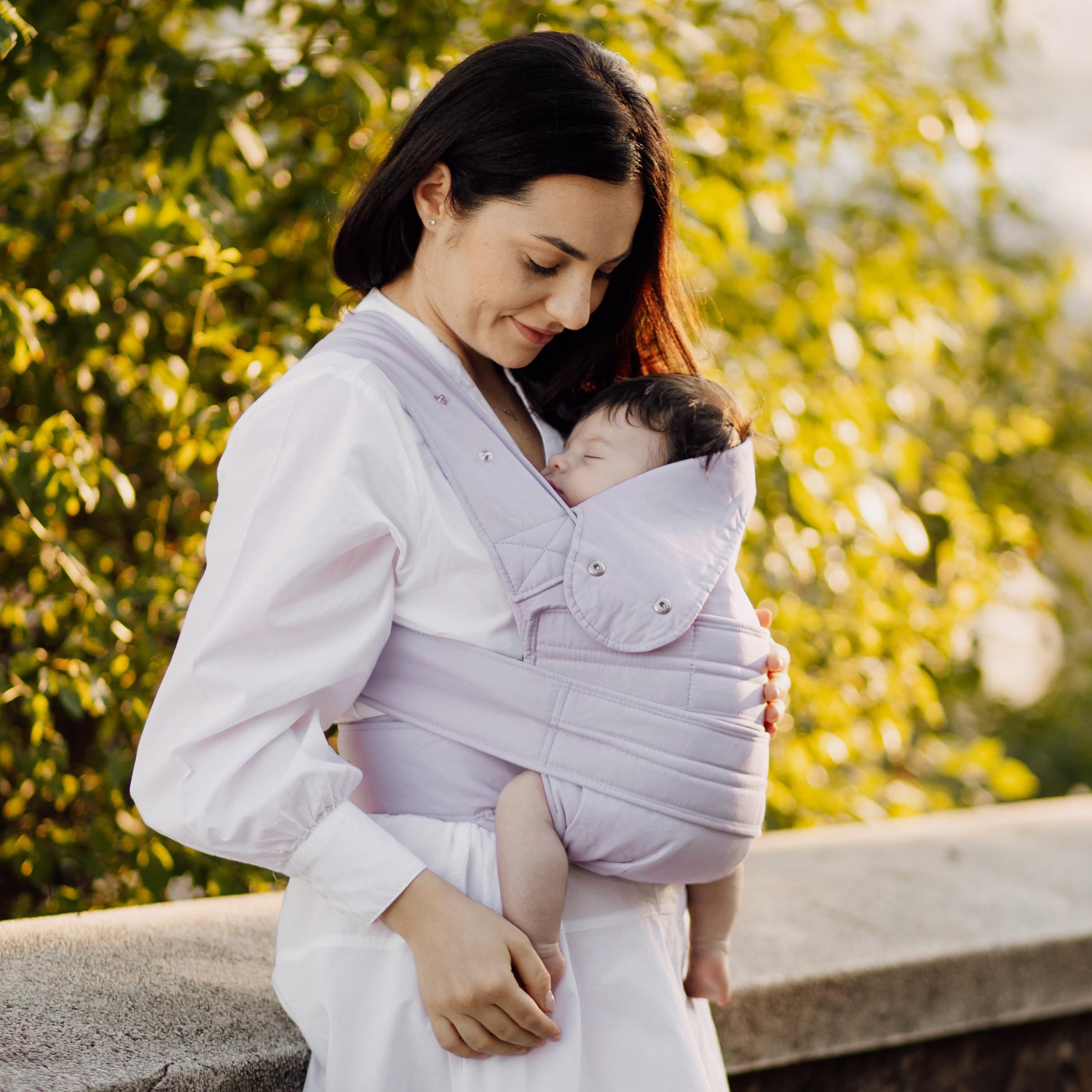 marsupi Babytrage für Neugeborene ab Geburt bis 15kg - kompakte Babytrage mit stabilem Klettsystem - aus luftigem Baumwoll-Leinen-Gewebe, Lilac (S/M)